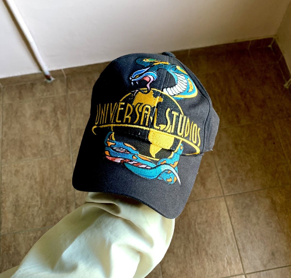 Universal Studios × Vintage Vintage Universal Studios Rare Cap Embroidered Snake Size ONE SIZE - 4 Thumbnail