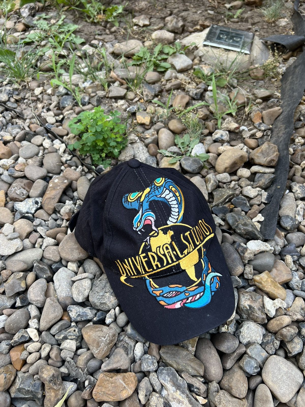 Universal Studios × Vintage Vintage Universal Studios Rare Cap Embroidered Snake Size ONE SIZE - 1 Thumbnail
