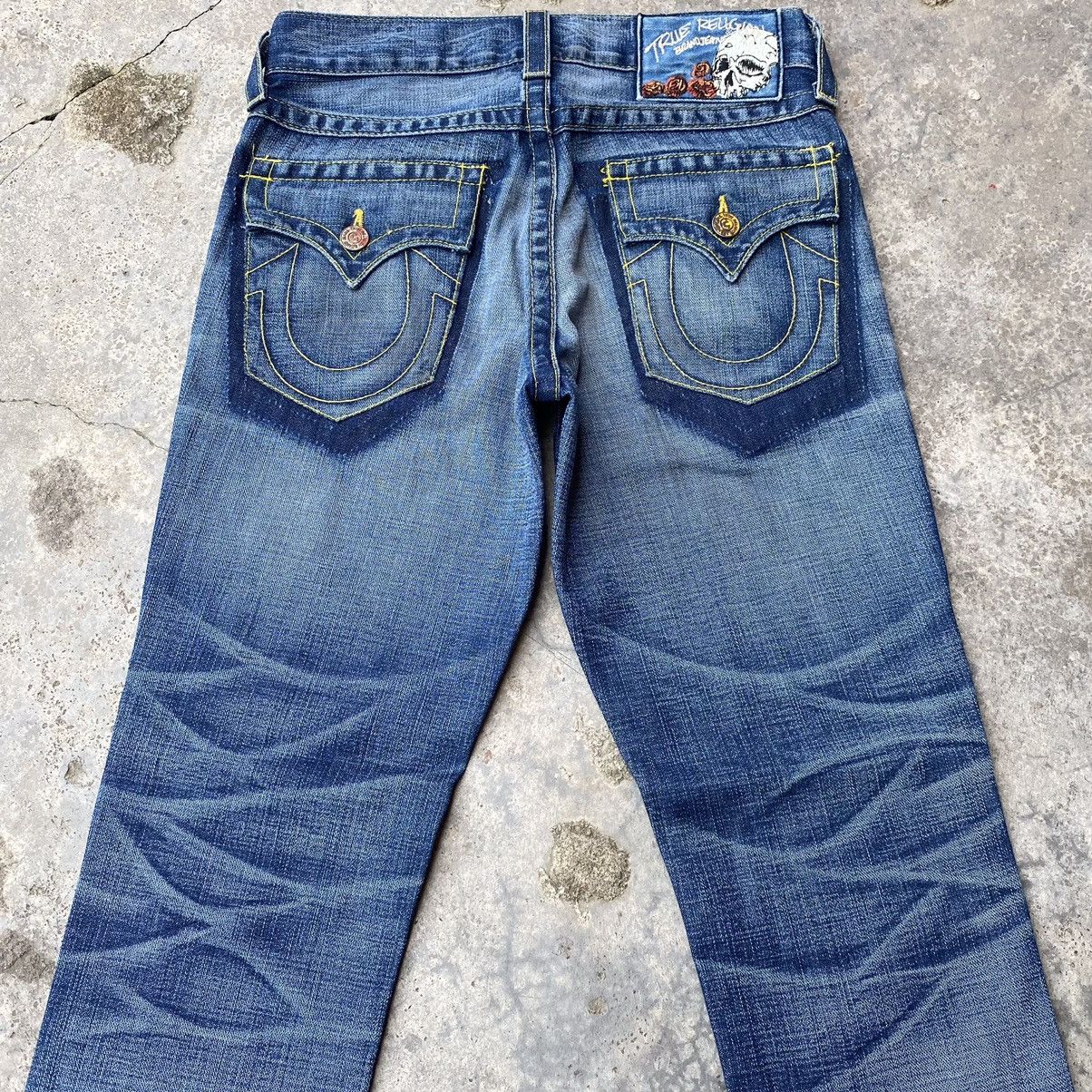 Japanese Brand × True Religion True Religion Brand Jeans Skull Patch Distressed Denim Size 28" / US 6 / IT 42 - 3 Thumbnail