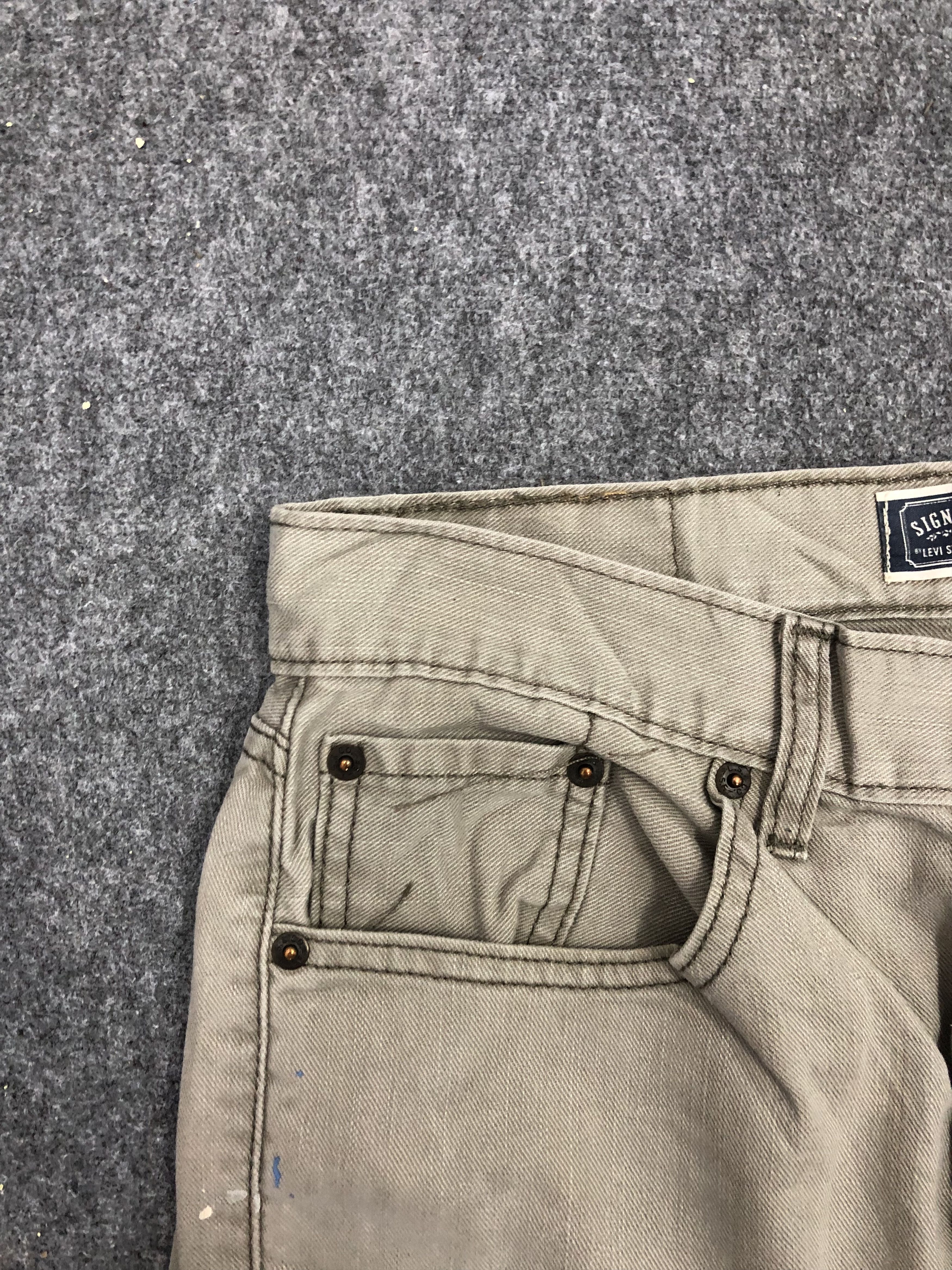 Levi's × Vintage Vintage Levis Signature Faded Jeans Size US 31 - 10 Thumbnail