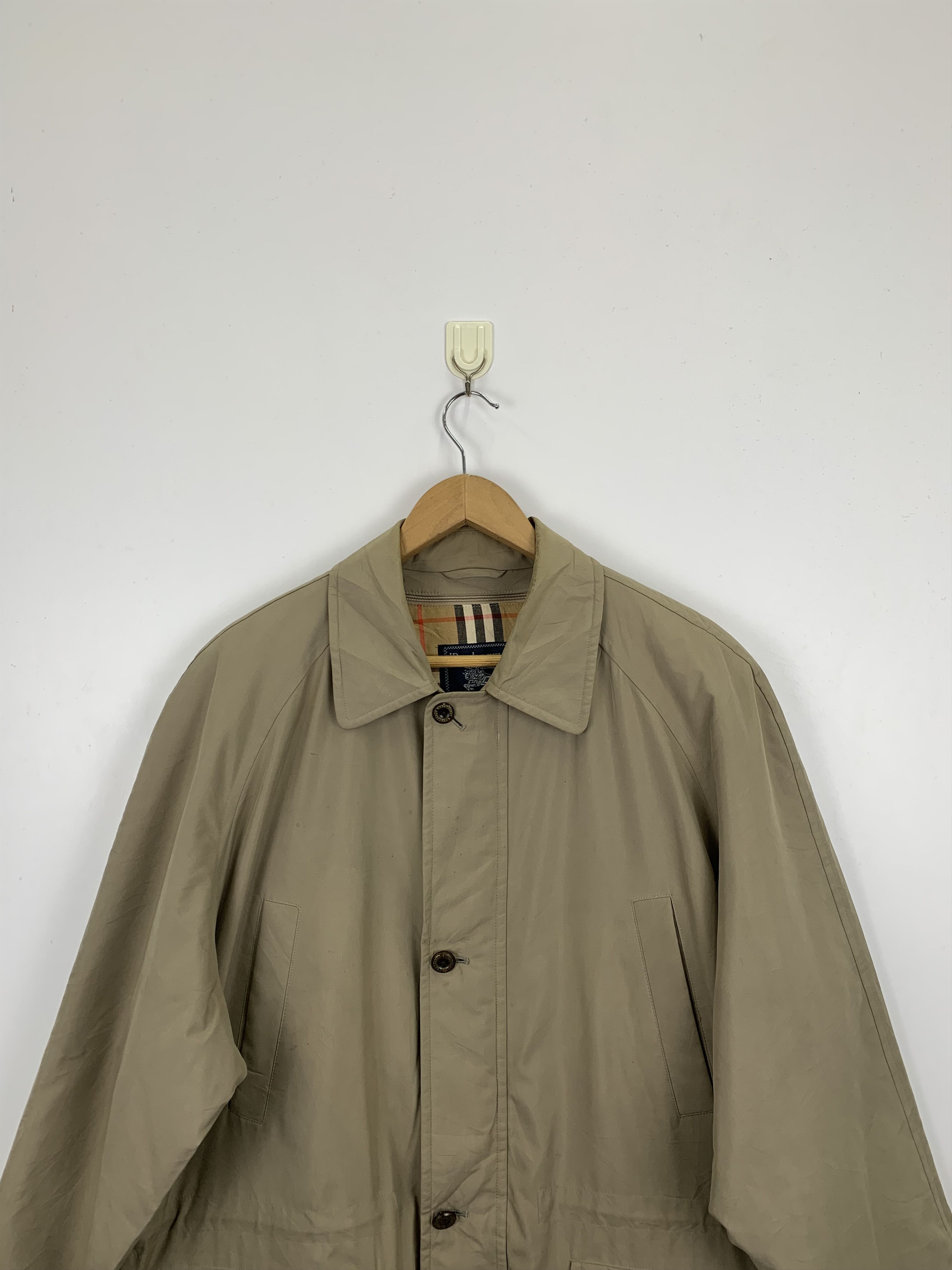Burberry × Vintage Vintage Burberrys Novacheck Trench Coat Jacket Size US L / EU 52-54 / 3 - 2 Thumbnail