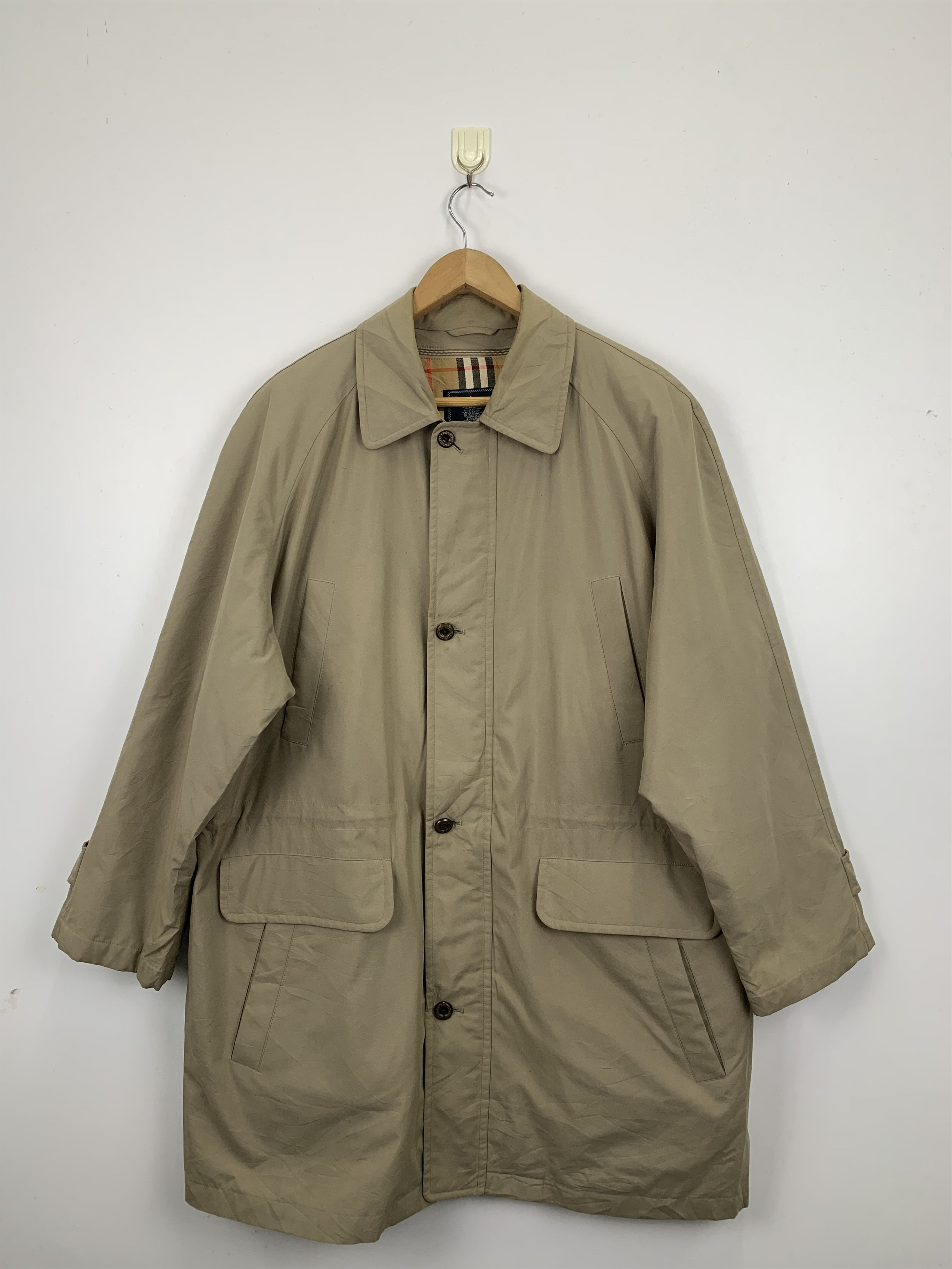 image of Burberrys Novacheck Trench Coat Jacket in Cream, Men's (Size Large)