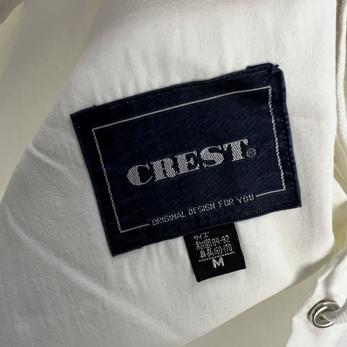 Japanese Brand VINTAGE CREST BIG LOGO HOODIE JACKET ANORAK STYLE Size US M / EU 48-50 / 2 - 9 Thumbnail