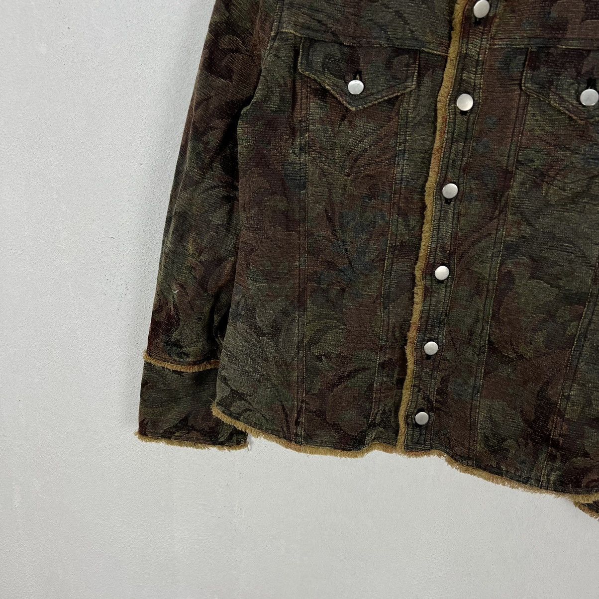 Japanese Brand VINTAGE PLUS OVERPRINT FLORAL FLOWER JACKET Size US M / EU 48-50 / 2 - 4 Thumbnail