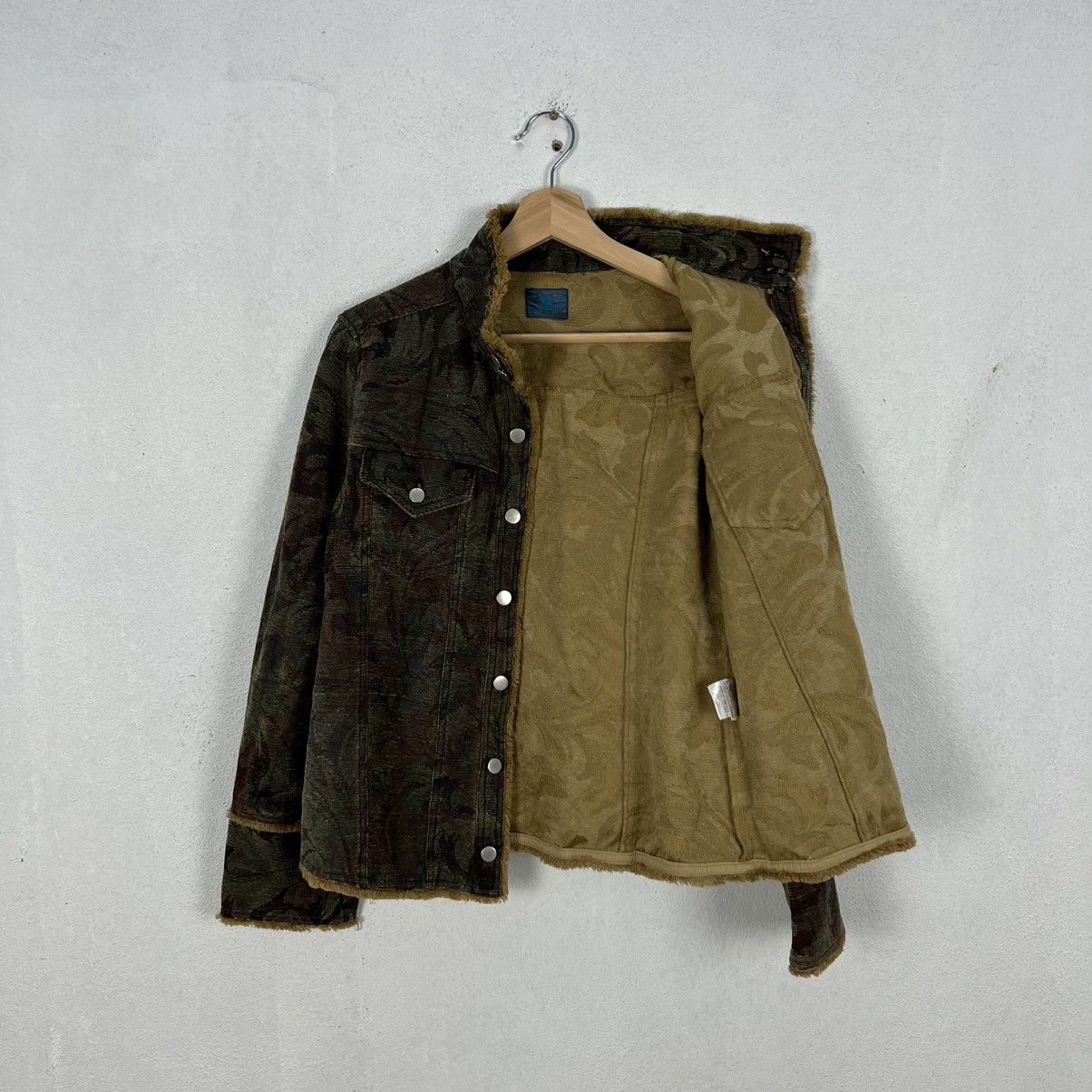 Japanese Brand VINTAGE PLUS OVERPRINT FLORAL FLOWER JACKET Size US M / EU 48-50 / 2 - 10 Thumbnail