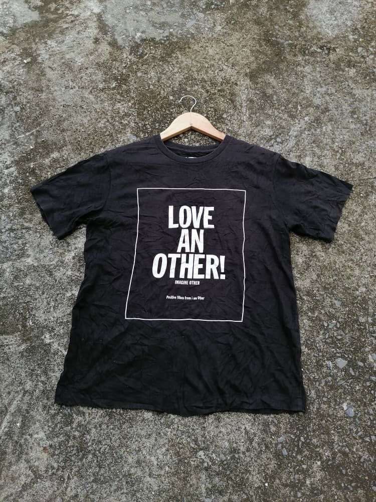 Pharrell × Rap Tees × Uniqlo Uniqlo X Pharrell Williams I Am Other Tee Size US M / EU 48-50 / 2 - 1 Thumbnail