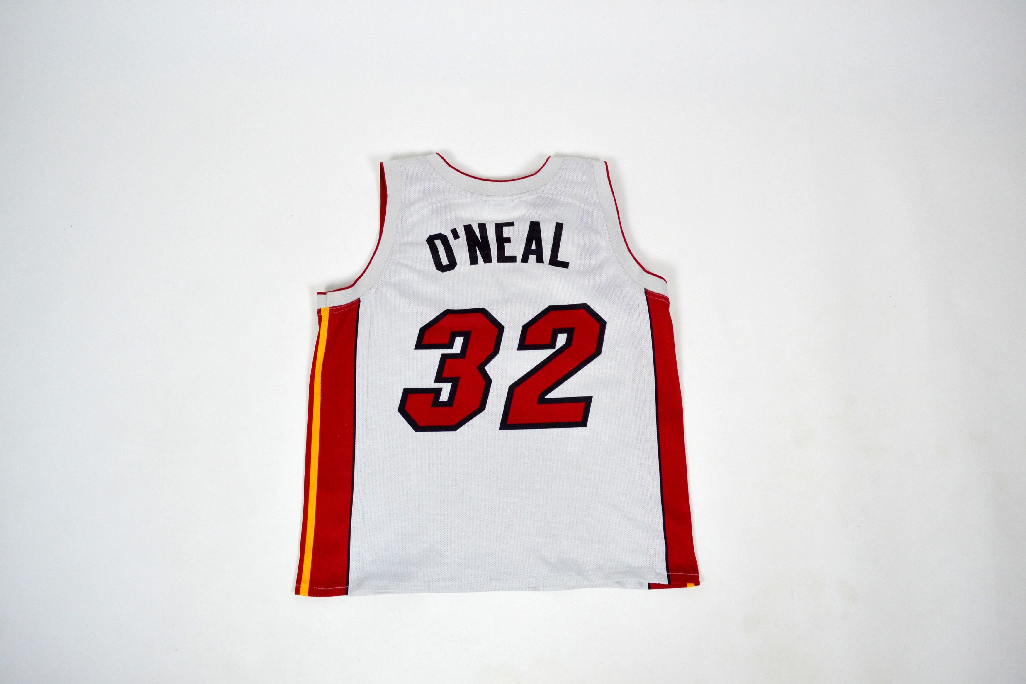 Champion × NBA × Vintage Vintage Champion Miami Heat Shaquille O'neal 32 NBA Jersey Size US M / EU 48-50 / 2 - 10 Thumbnail