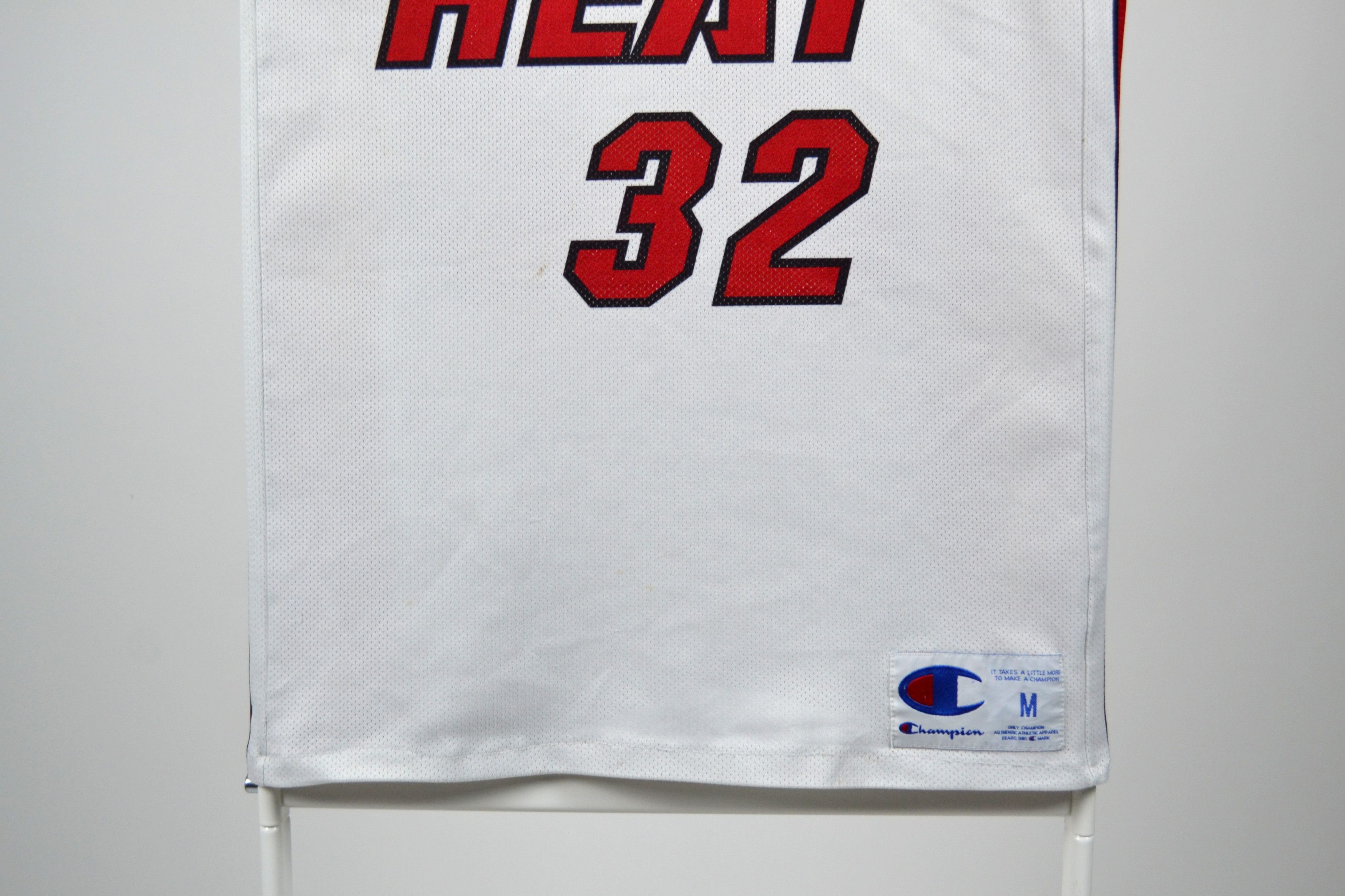 Champion × NBA × Vintage Vintage Champion Miami Heat Shaquille O'neal 32 NBA Jersey Size US M / EU 48-50 / 2 - 3 Thumbnail