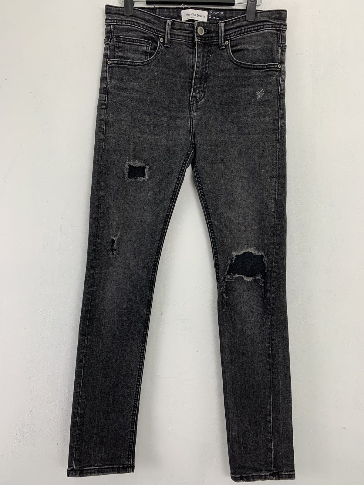 image of Bershka Denim Distressed Vintage Streetwear 227 in Black, Men's (Size 28)