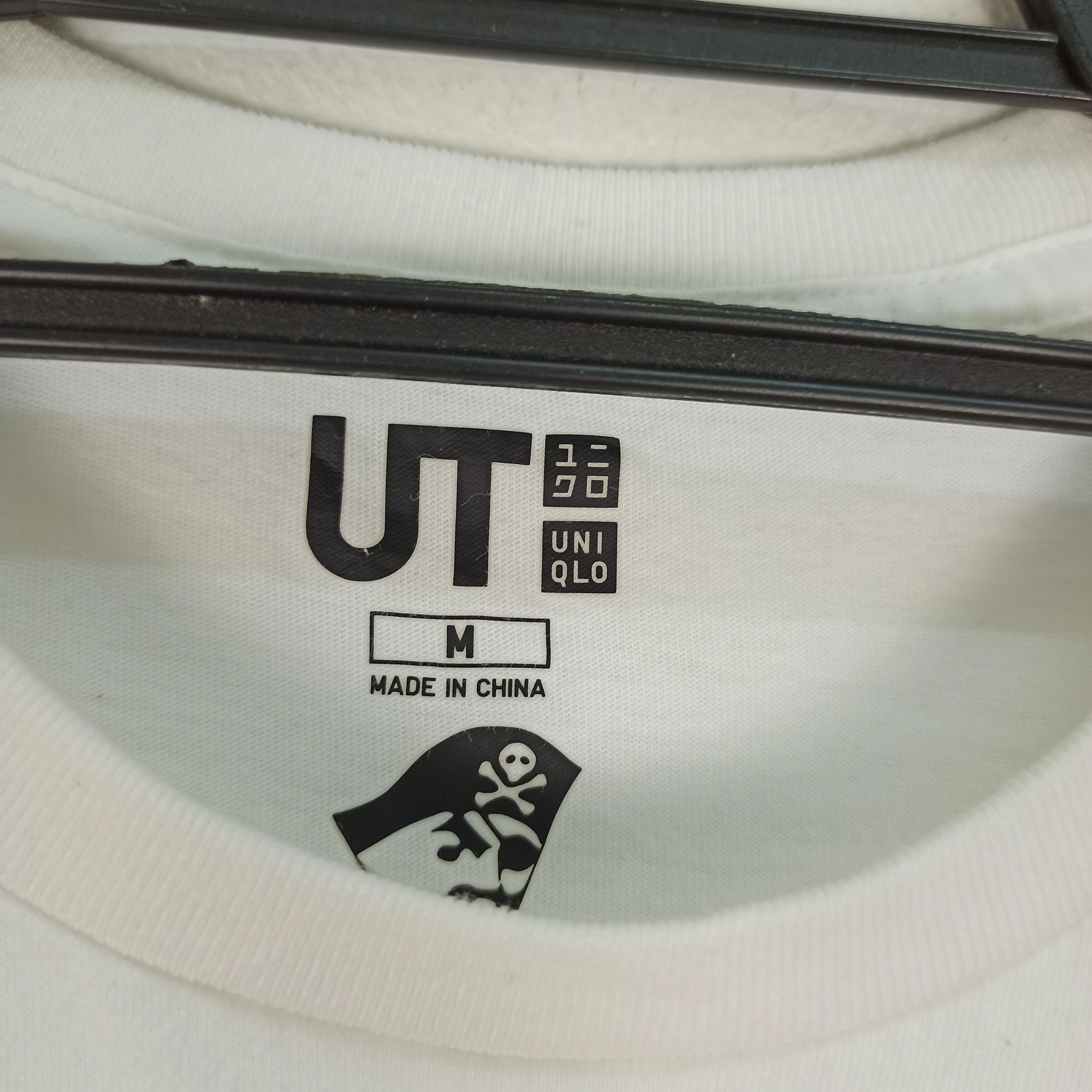 Anime Rare ANime Naruto Sasuke X Uniqlo Tshirt Size US M / EU 48-50 / 2 - 7 Thumbnail