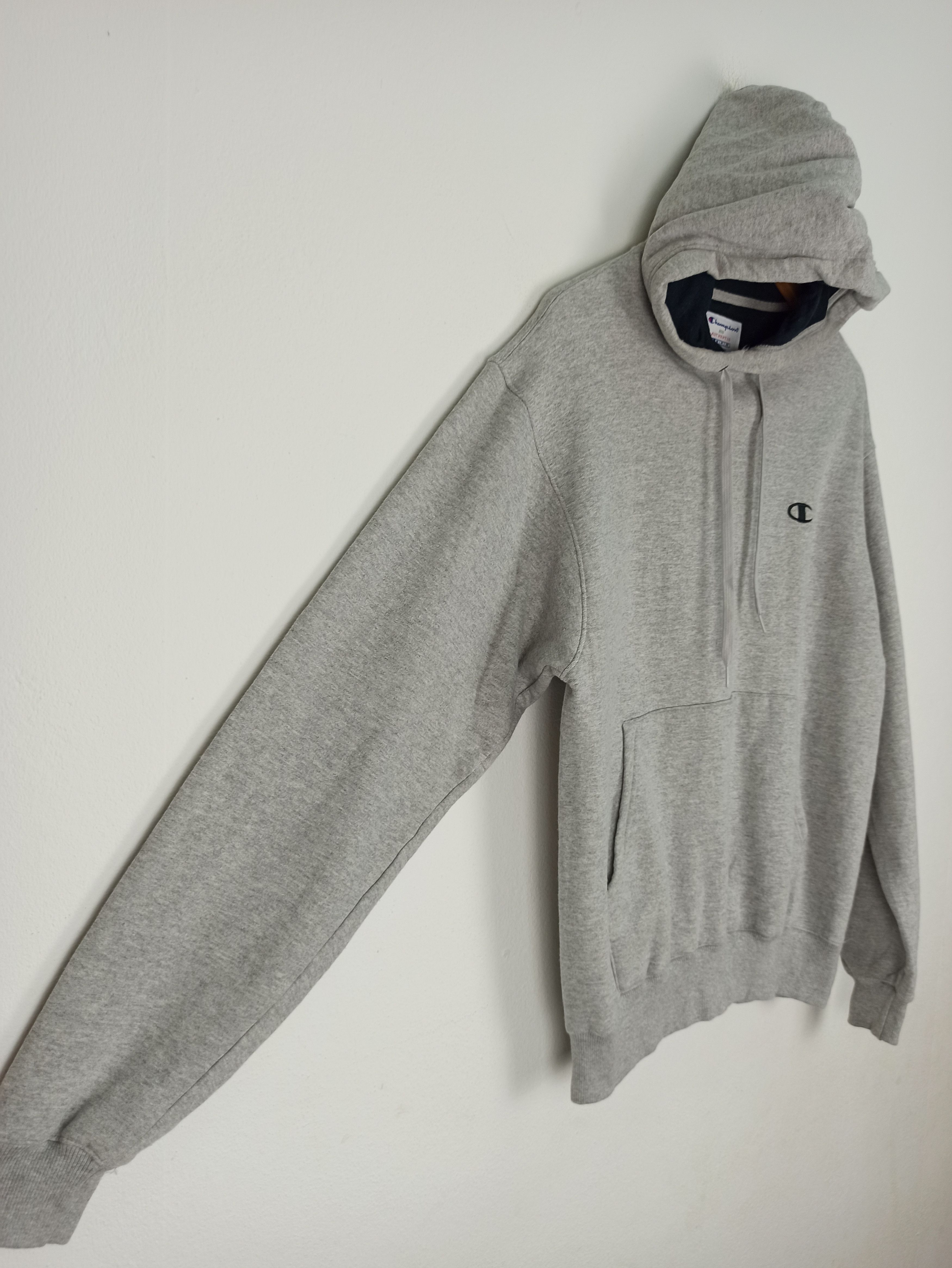 Champion Vintage 90s Champion Hoodie Small Logo Embroidered black Size US M / EU 48-50 / 2 - 3 Thumbnail