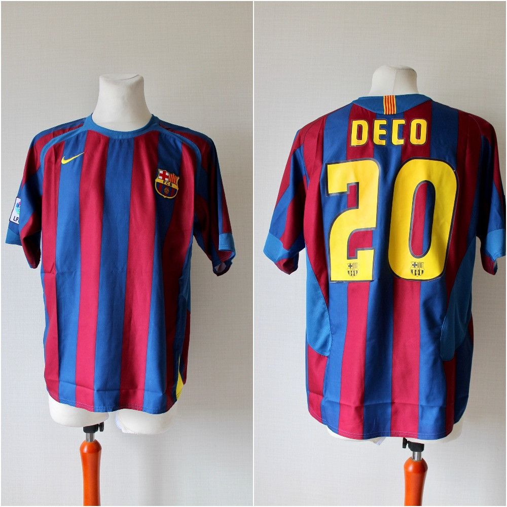 image of F C Barcelona x Nike 2005 / 2006 F.c. Barcelona 20 Deco Soccer Home Shirt Footb in Blue (Size XL)