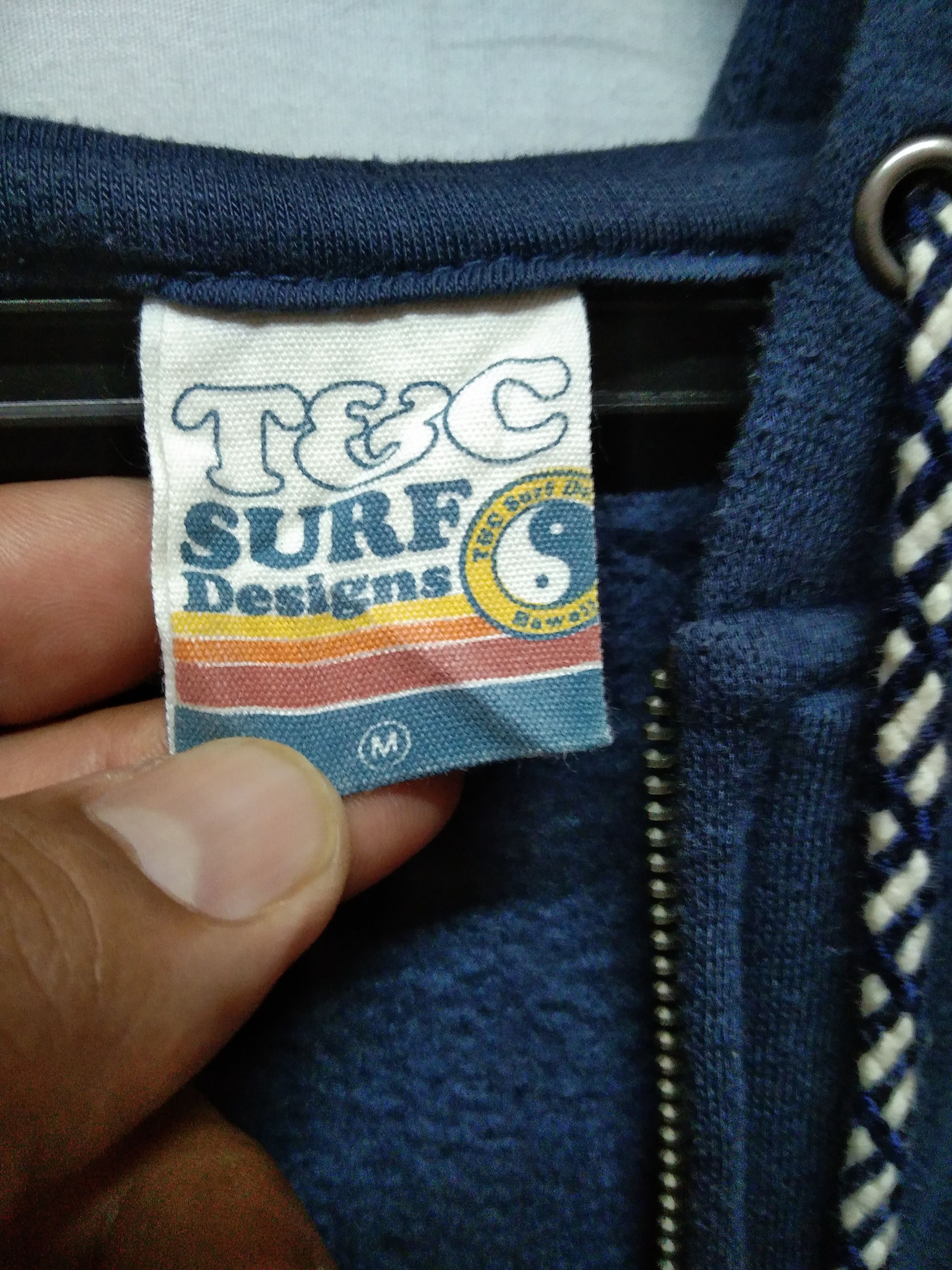 Vintage T&C SURF DESIGN SWEATER HOODIE Size US L / EU 52-54 / 3 - 4 Thumbnail