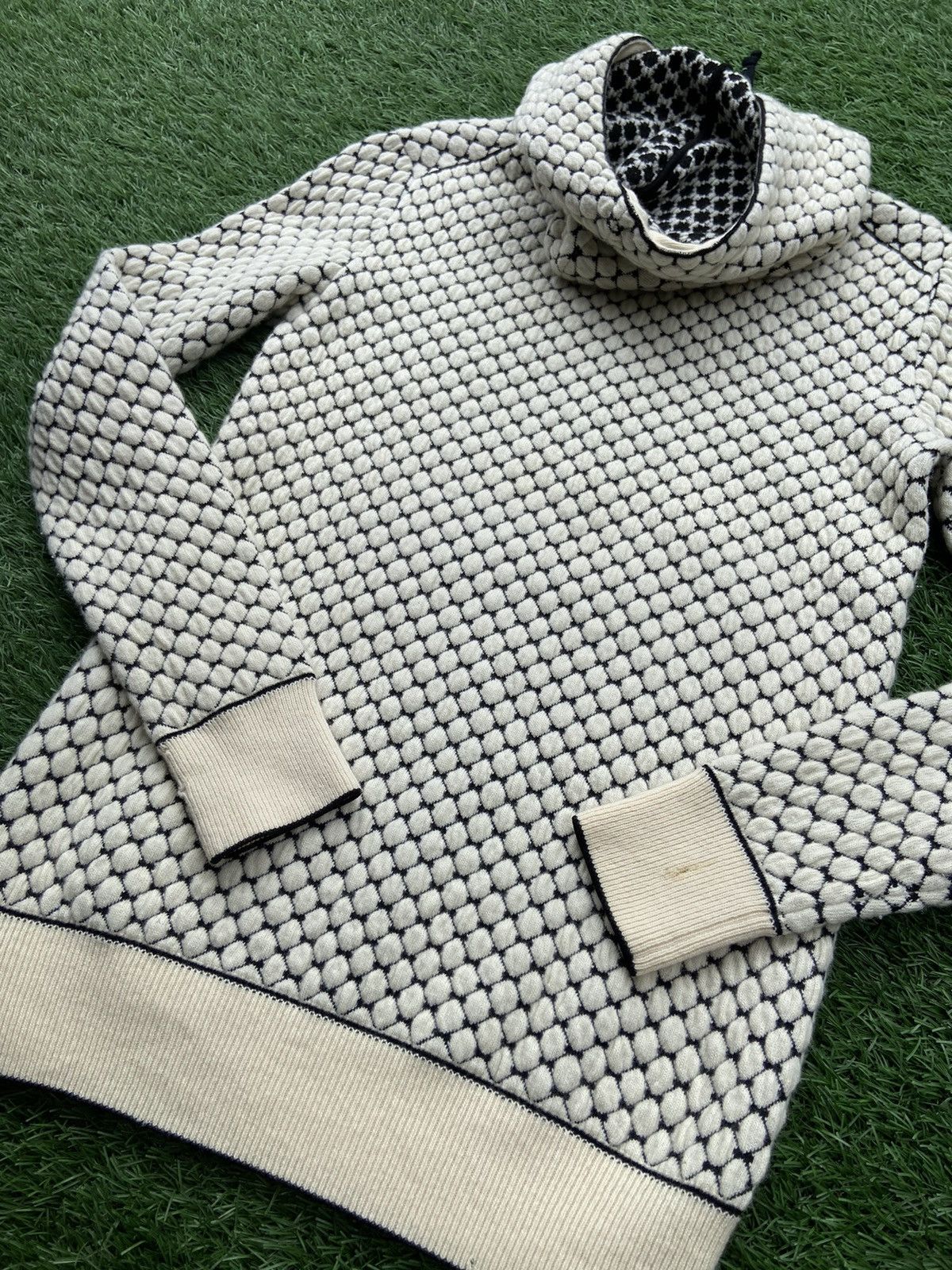 Celine Celine Sweatshirt Pullover Hoodie Spider Black & White Size US S / EU 44-46 / 1 - 12 Thumbnail