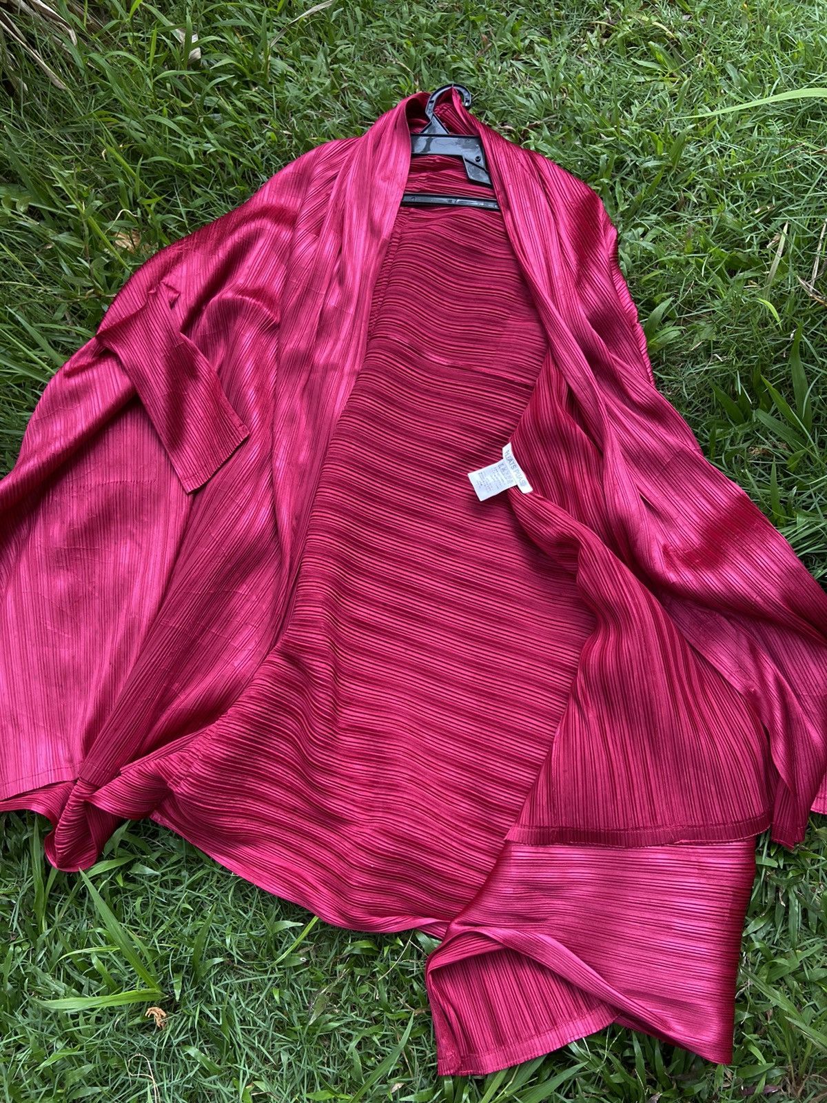 Pleats Please Issey Miyake Issey Miyake Pleats Please Red Cardigan Size M-L Size US L / EU 52-54 / 3 - 11 Thumbnail