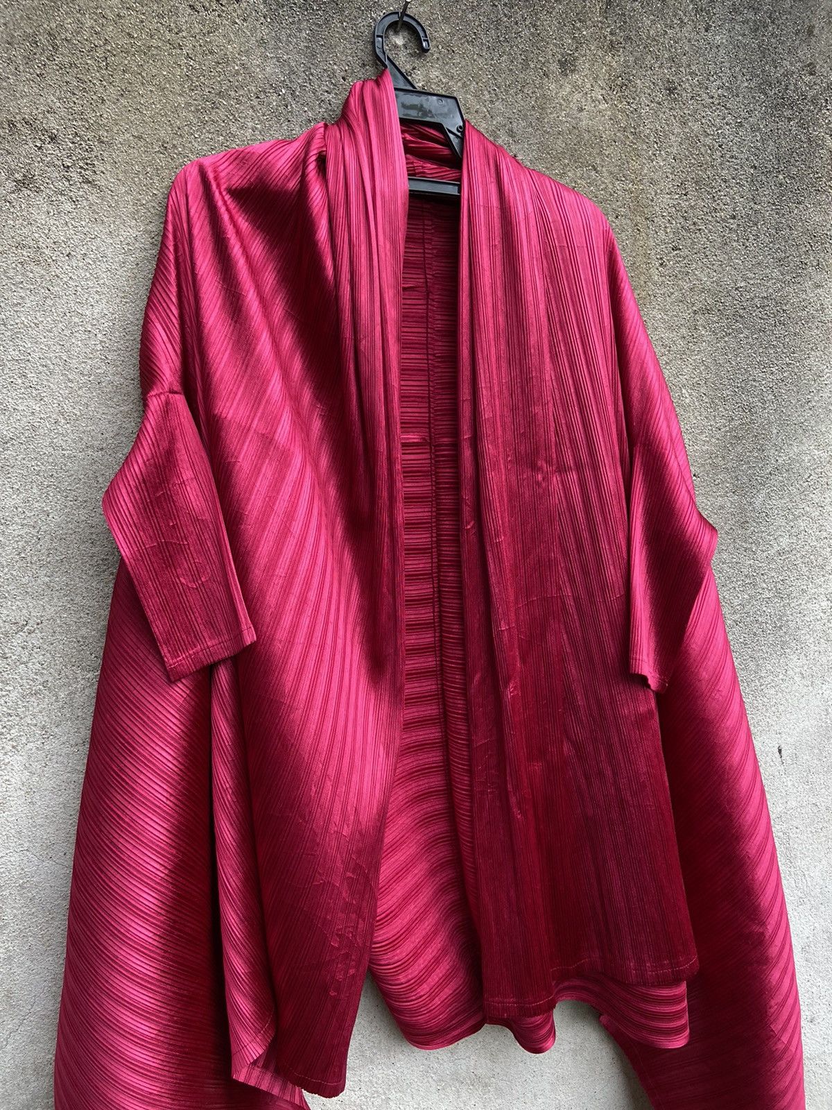 Pleats Please Issey Miyake Issey Miyake Pleats Please Red Cardigan Size M-L Size US L / EU 52-54 / 3 - 3 Thumbnail