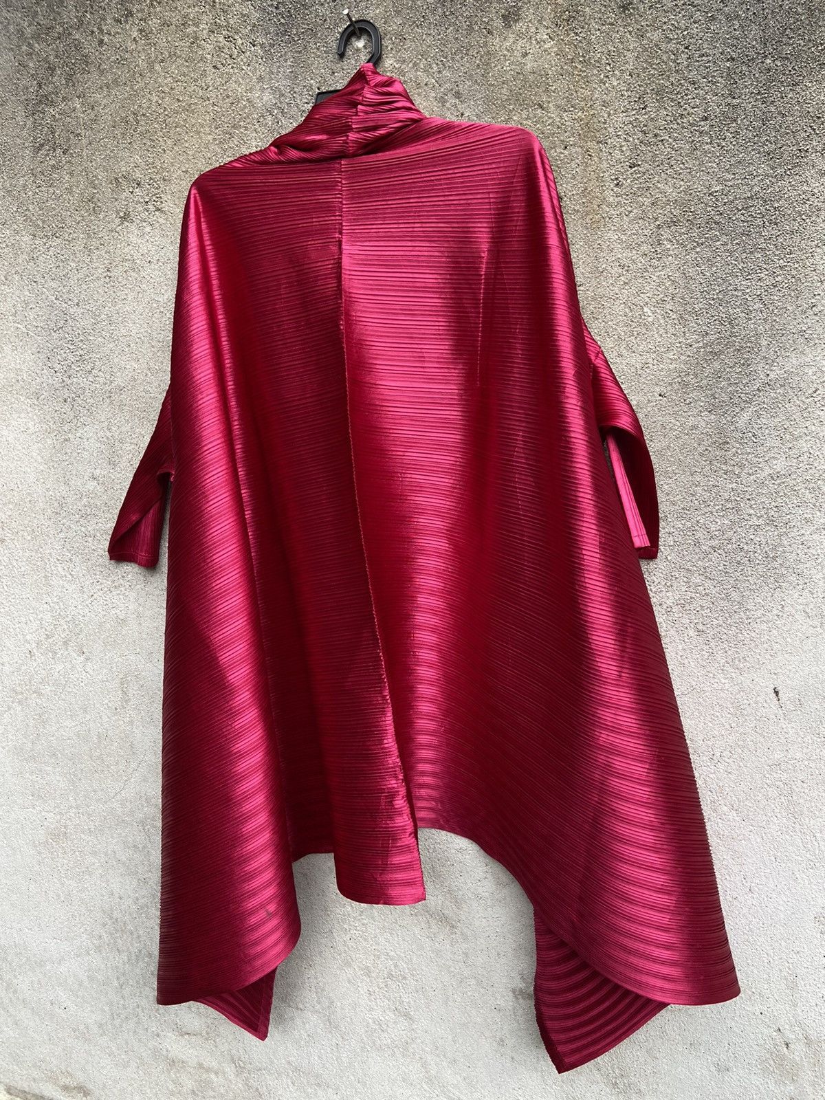 Pleats Please Issey Miyake Issey Miyake Pleats Please Red Cardigan Size M-L Size US L / EU 52-54 / 3 - 5 Thumbnail