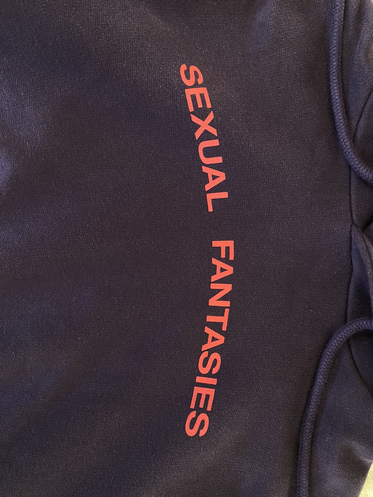 Vetements Sexual Fantasies Cropped Hoodie W/ Shoulder Pads Size US M / EU 48-50 / 2 - 5 Thumbnail