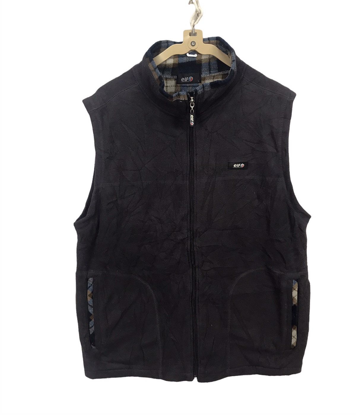 Elf sleeveless fleece zipper sweater small spellout