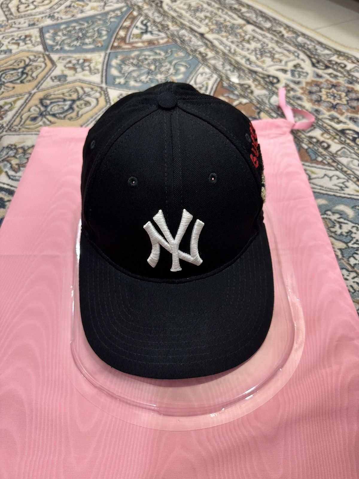 Gucci Baseball Cap With Ny Yankeestm Patch in Pink