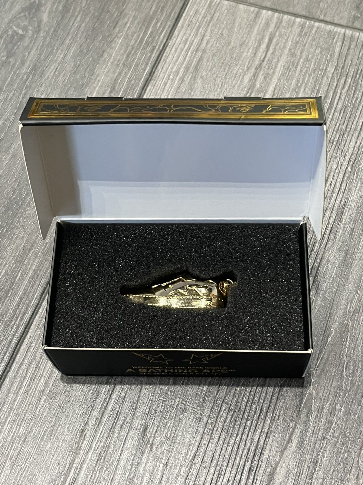 image of Bape Bapesta Gold Chain, Men's