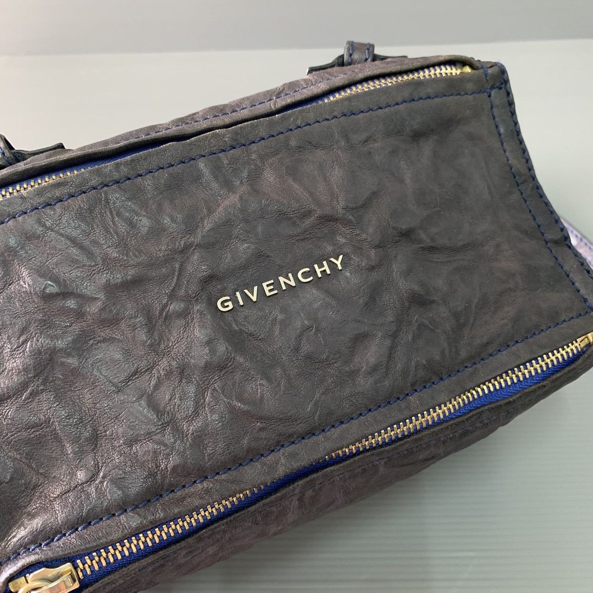 Givenchy Givenchy Pandora Leather Slingbag Size ONE SIZE - 9 Thumbnail
