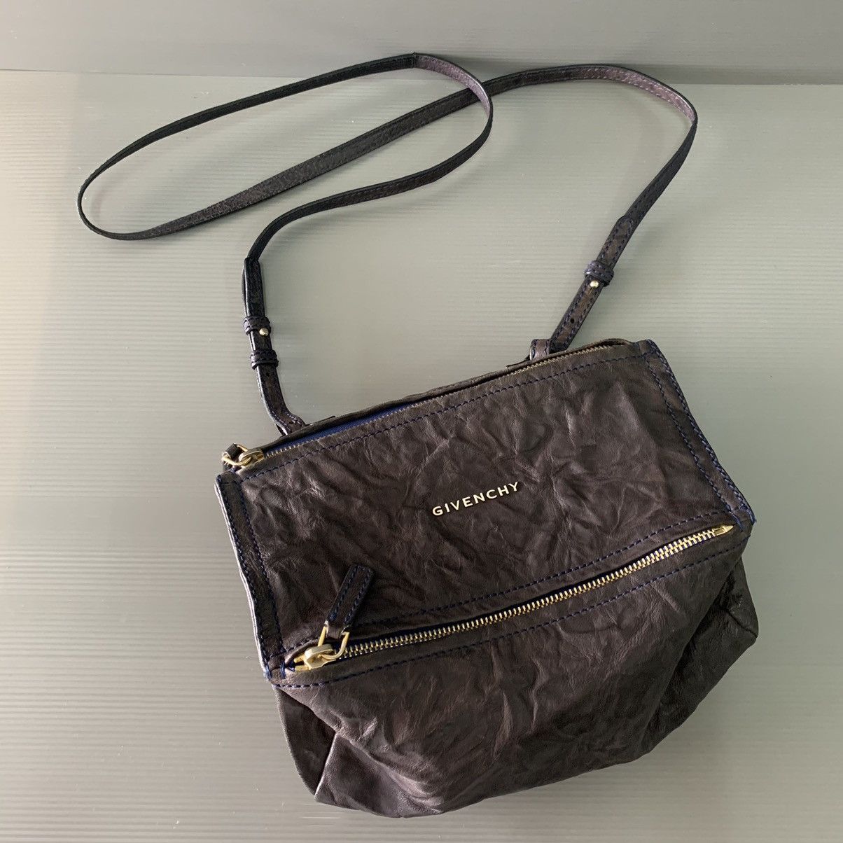 Givenchy Givenchy Pandora Leather Slingbag Size ONE SIZE - 1 Thumbnail