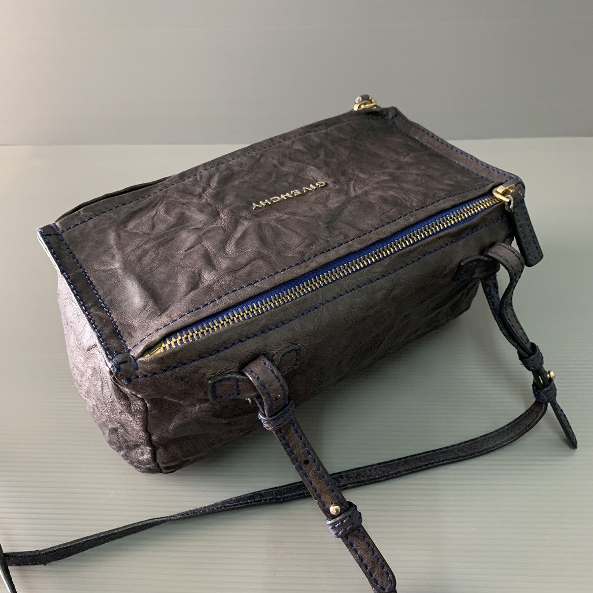 Givenchy Givenchy Pandora Leather Slingbag Size ONE SIZE - 6 Thumbnail