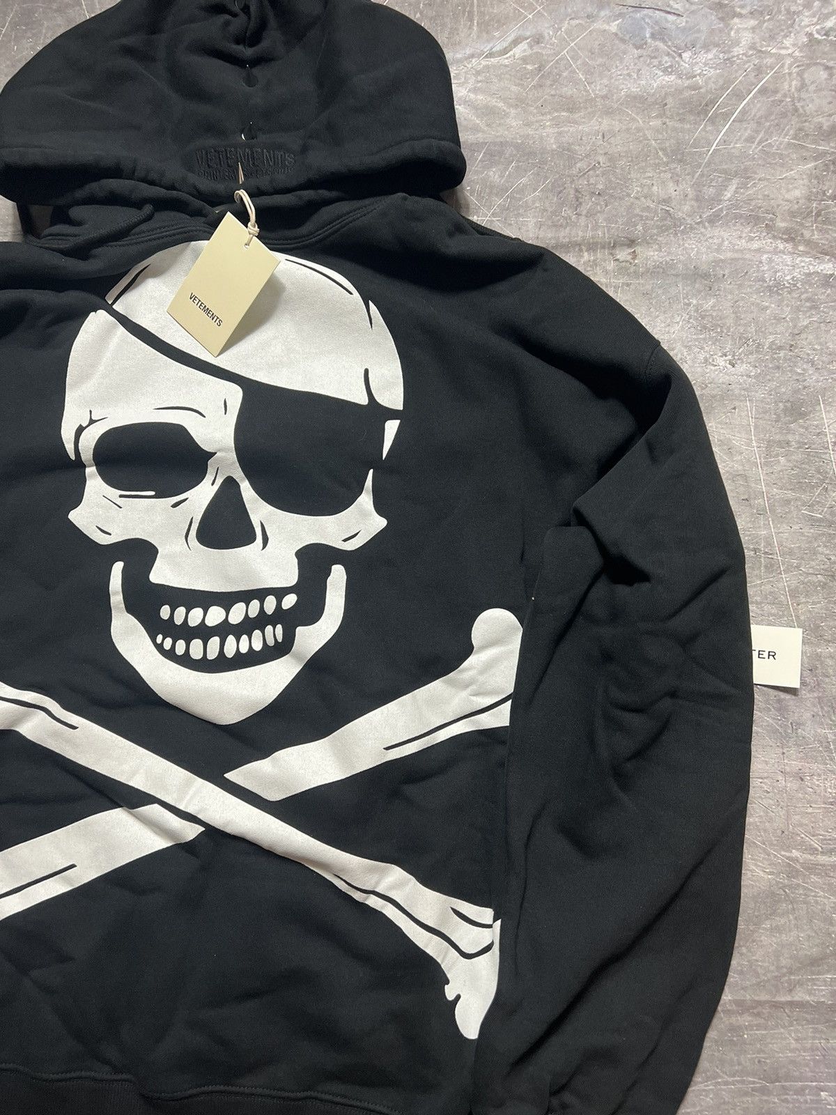 Vetements Vetements Hoodie Size US M / EU 48-50 / 2 - 3 Thumbnail