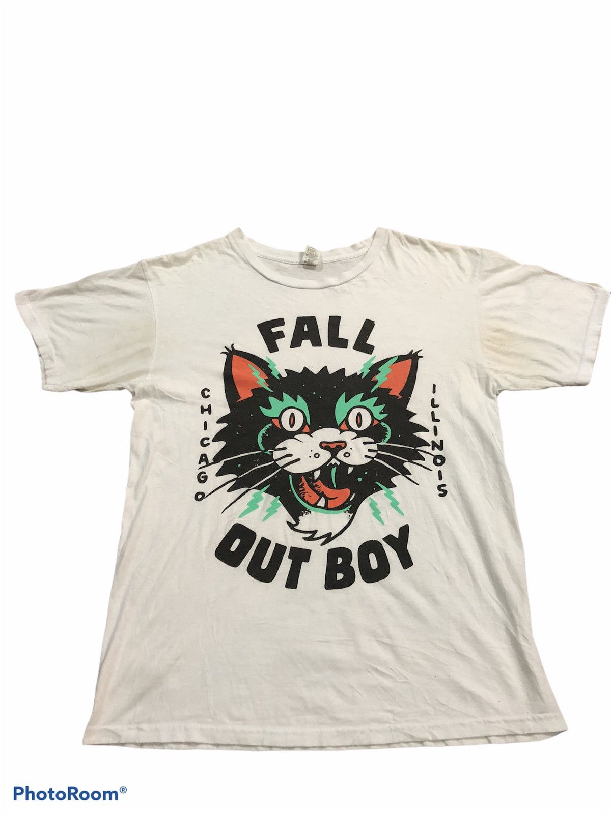 image of Band Tees x Rock Tees Vintage Fall Out Boy Chicago Illinois in White, Men's (Size Medium)