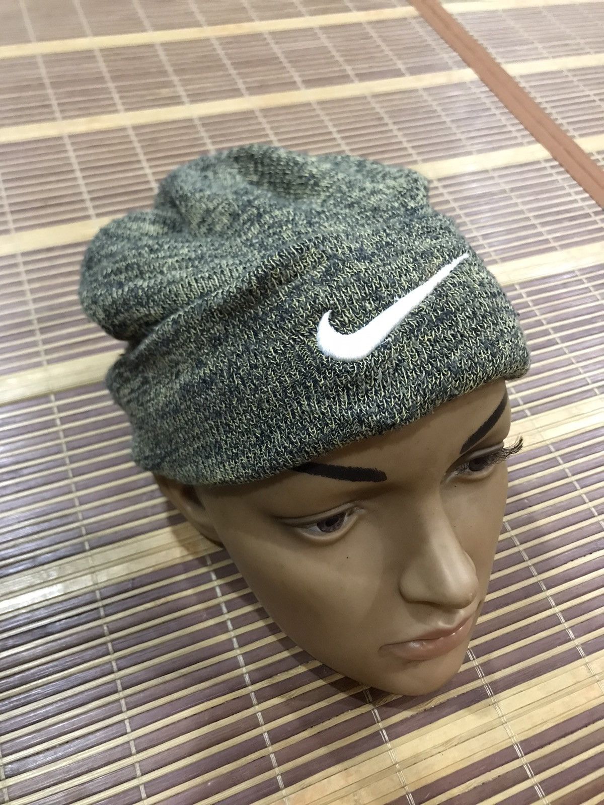 Nike Vintage Nike Swoosh embroidery logo Beanie Hat Size ONE SIZE - 1 Thumbnail
