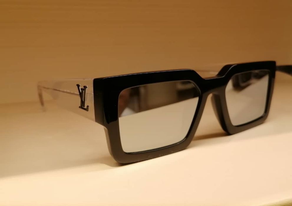 Louis Vuitton LV Clash Square Sunglasses Transparent Acetate & Metal. Size W