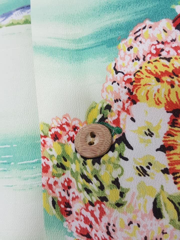 Vintage Vtg. 1940's 50's Hale Hawaii Crepe Rayon Hawaiian Shirt Size US M / EU 48-50 / 2 - 8 Thumbnail