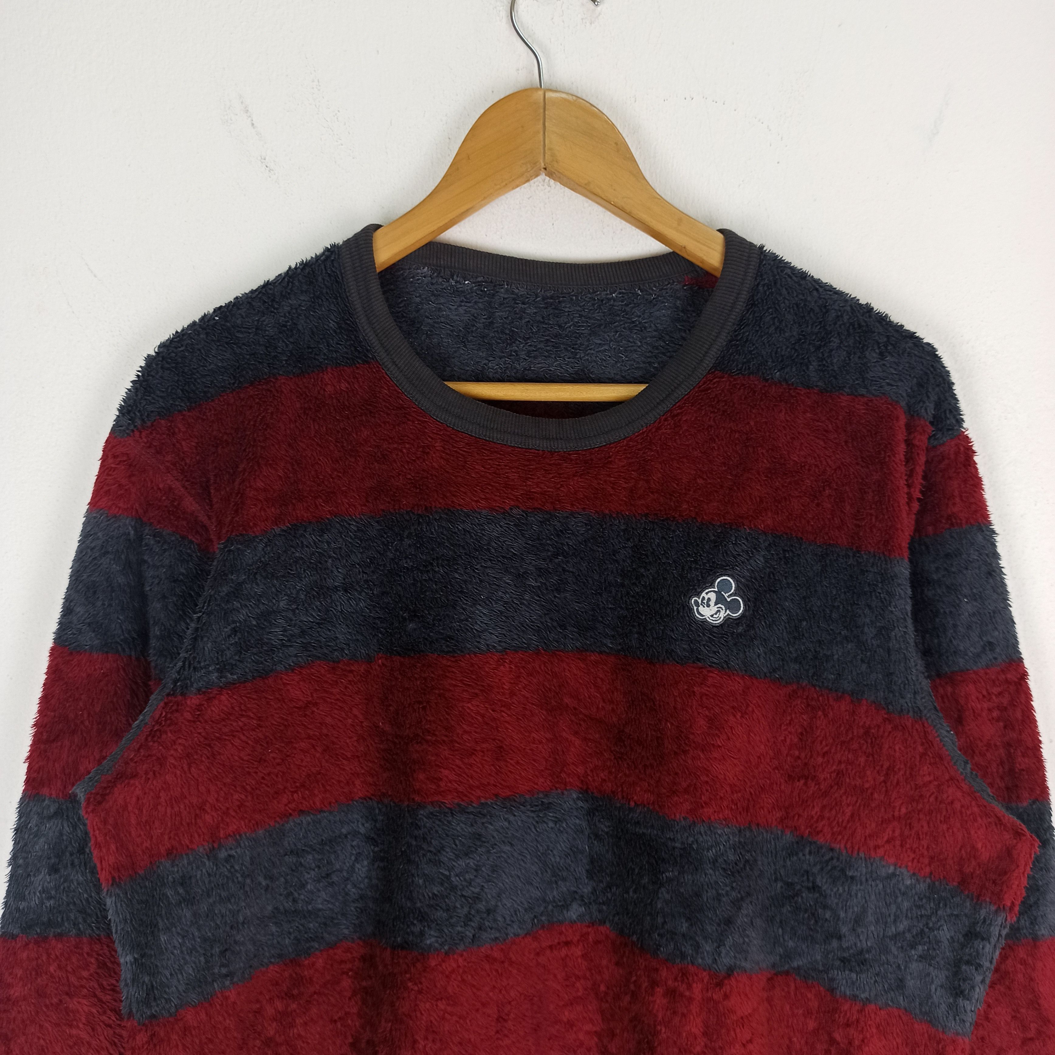 Mickey & Co. 🔥Collab Mickey Uniqlo Stripes Fleece Sweater🔥 Size US L / EU 52-54 / 3 - 3 Thumbnail