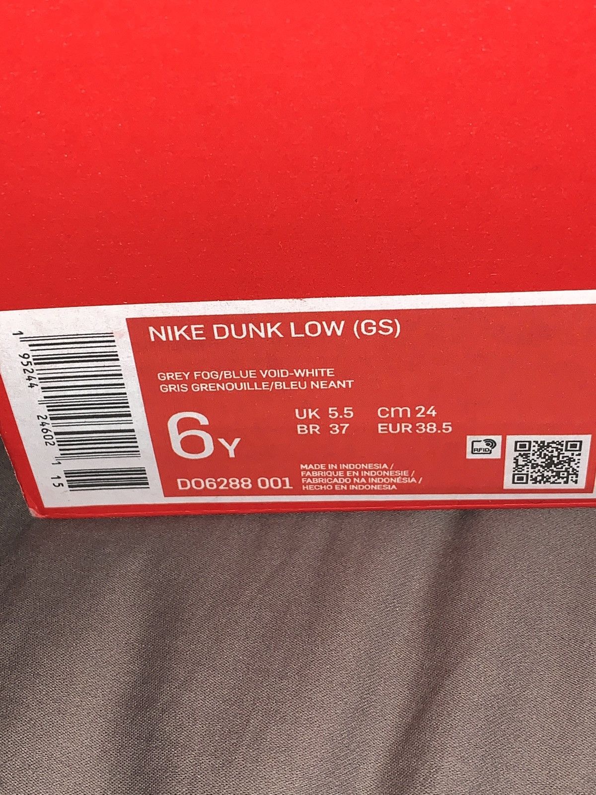 Nike Dunk Low EMB “NBA 75th Anniversary Brooklyn Nets” Size US 6 / EU 39 - 7 Thumbnail