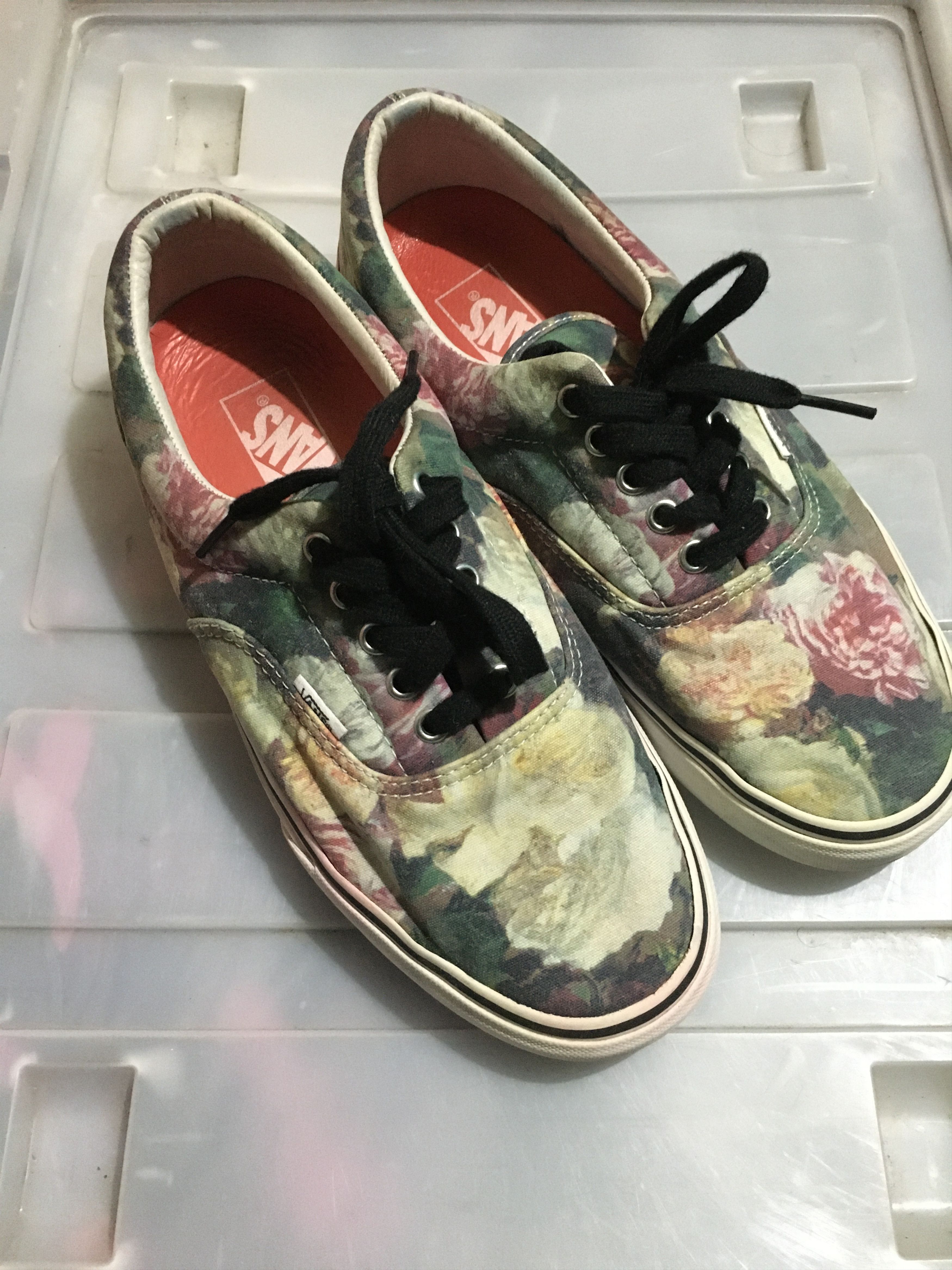 image of 2013 Supreme x Vans Classic Floral Shoes, Men's (Size 9)