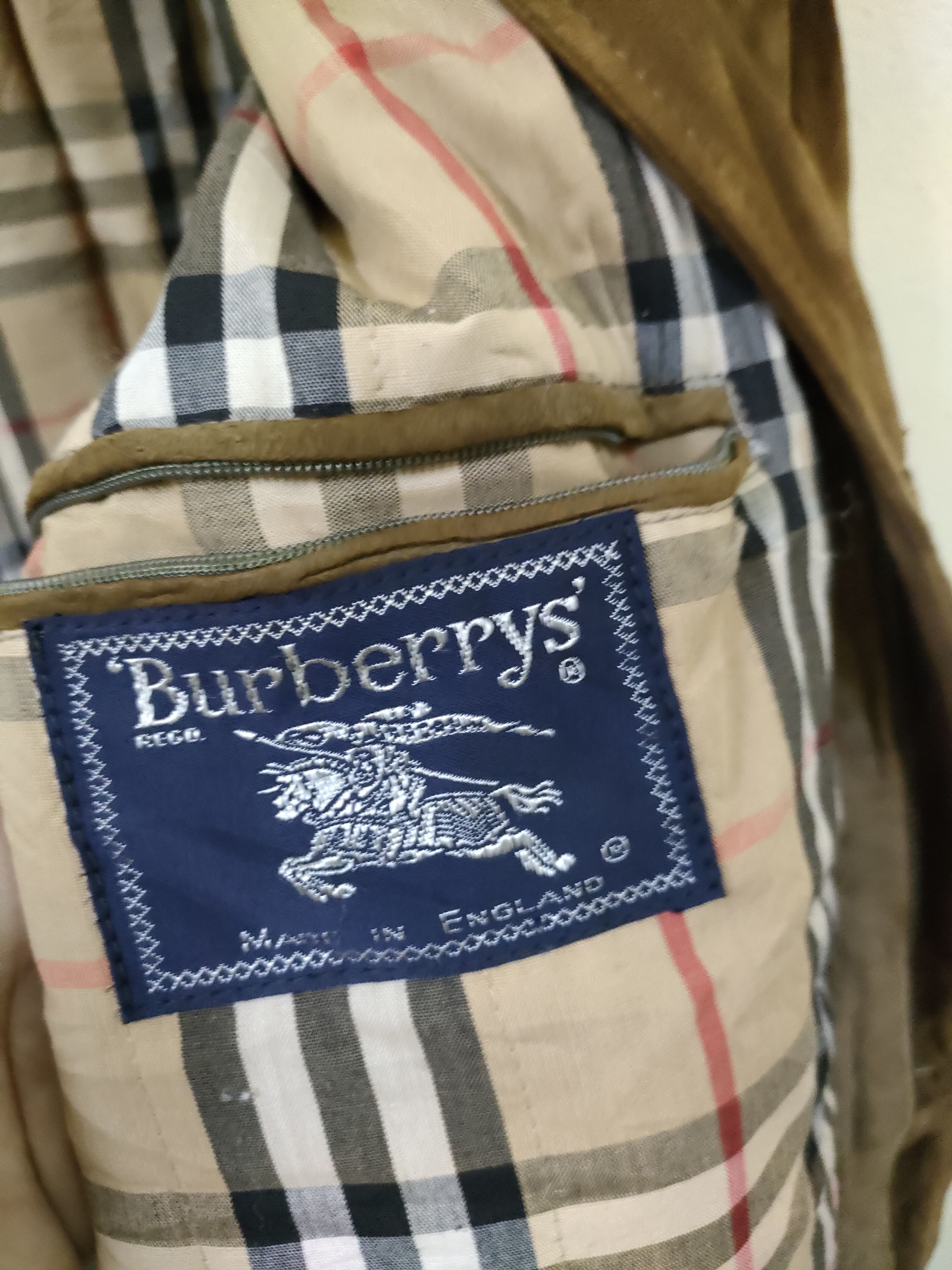 Burberry × Vintage Vintage Burberrys Suede Leather College Jacket Size US M / EU 48-50 / 2 - 13 Thumbnail