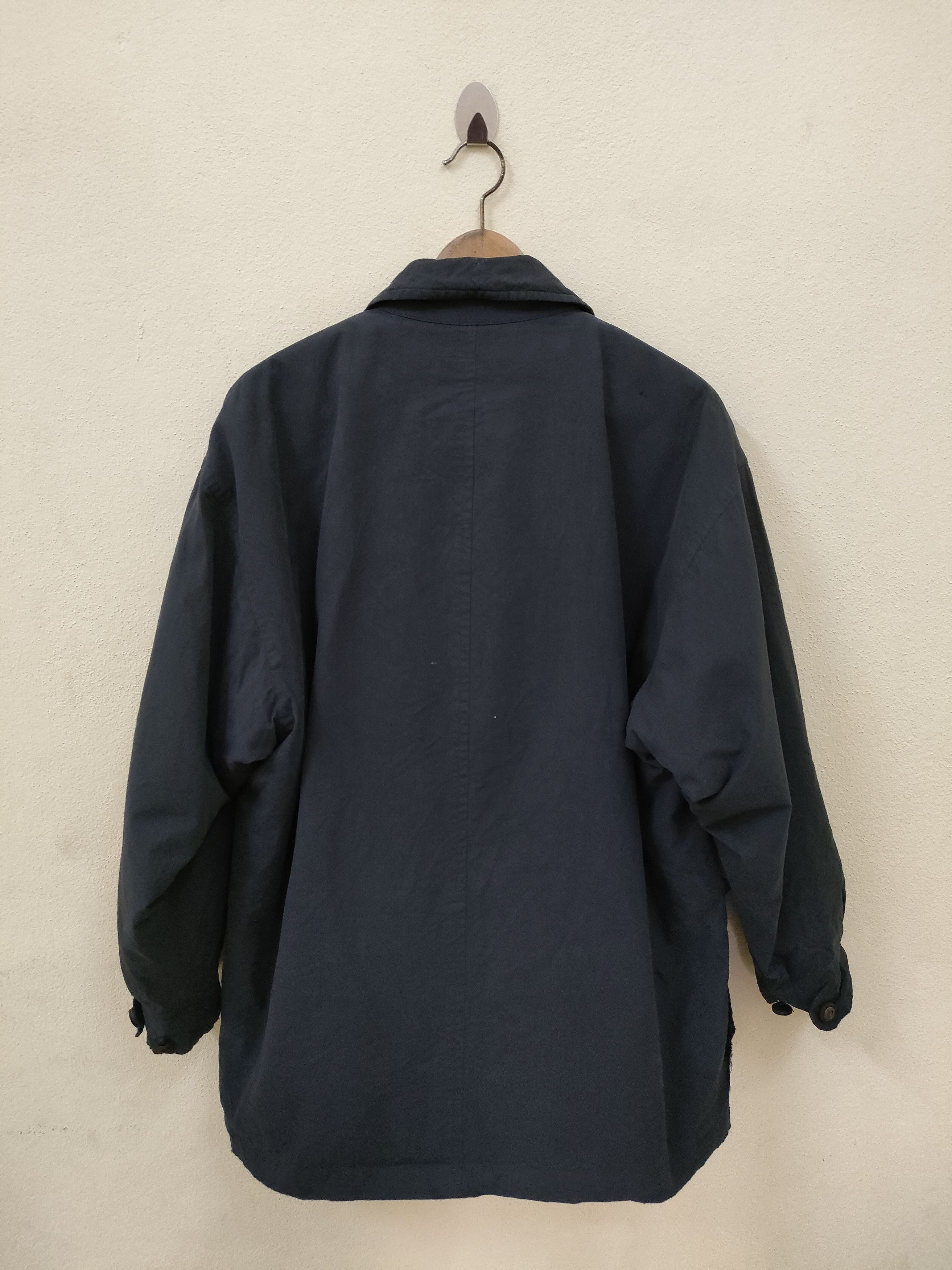 Burberry × Vintage Vintage Distressed Burberrys Jacket Size US M / EU 48-50 / 2 - 4 Thumbnail