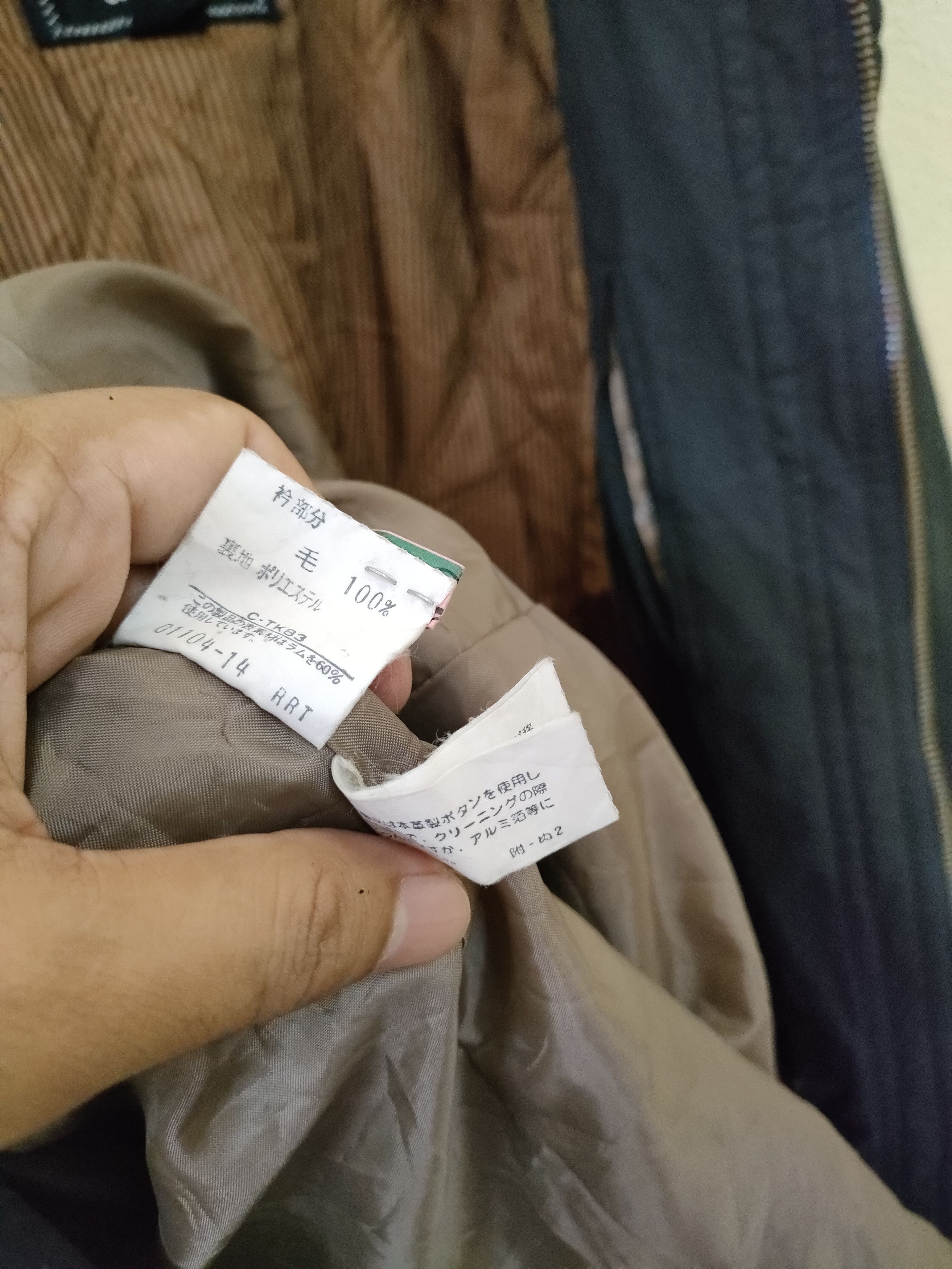 Burberry × Vintage Vintage Distressed Burberrys Jacket Size US M / EU 48-50 / 2 - 5 Thumbnail