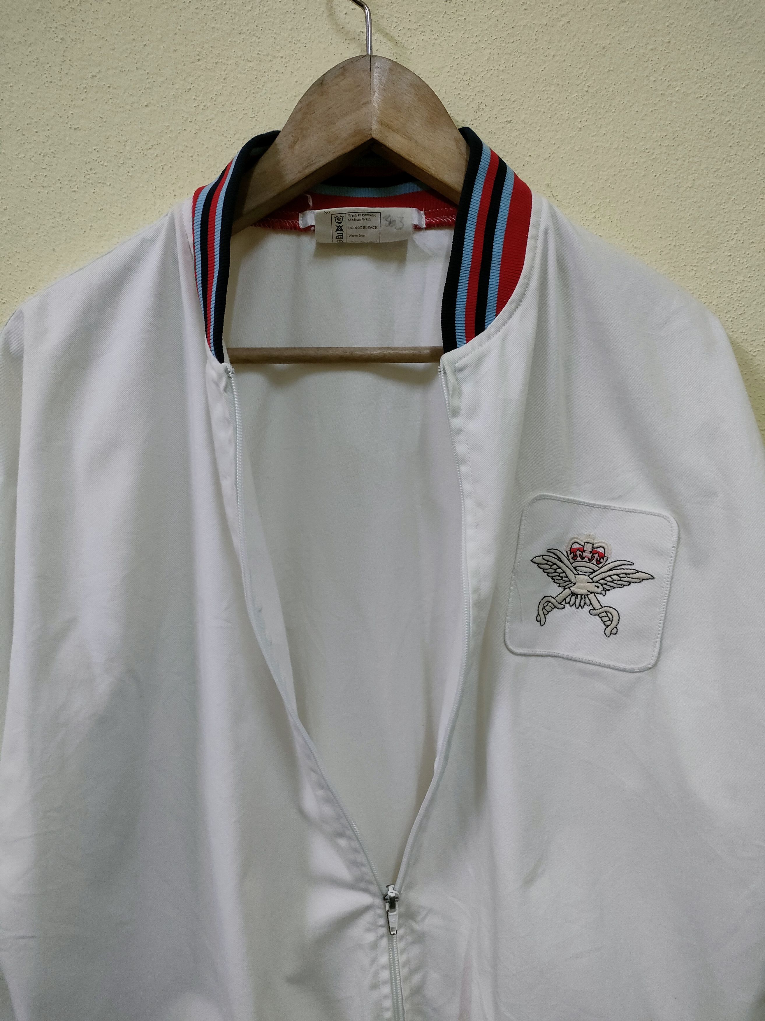 Vintage Vintage Military Genuine British Military PTI White Jacket Size US M / EU 48-50 / 2 - 3 Thumbnail