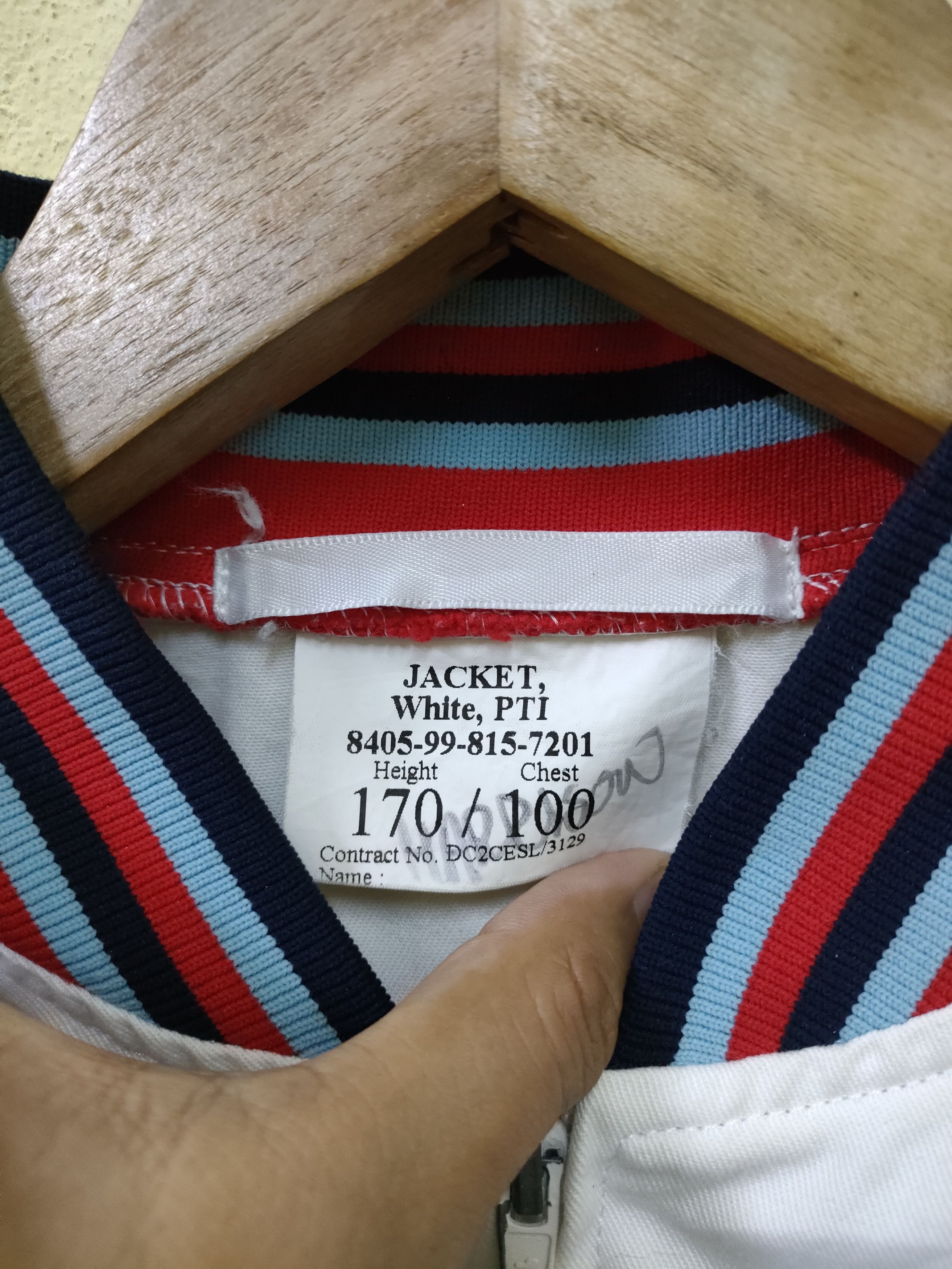 Vintage Vintage Military Genuine British Military PTI White Jacket Size US M / EU 48-50 / 2 - 4 Thumbnail