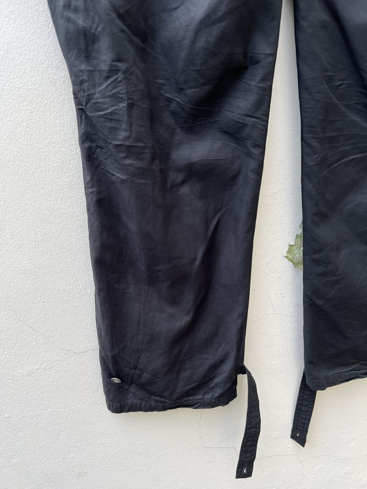 The Viridi-anne × Vintage The Viridi Anne Japan Sun Fade Black Waxed Parachute Trouser Size US 32 / EU 48 - 16 Thumbnail
