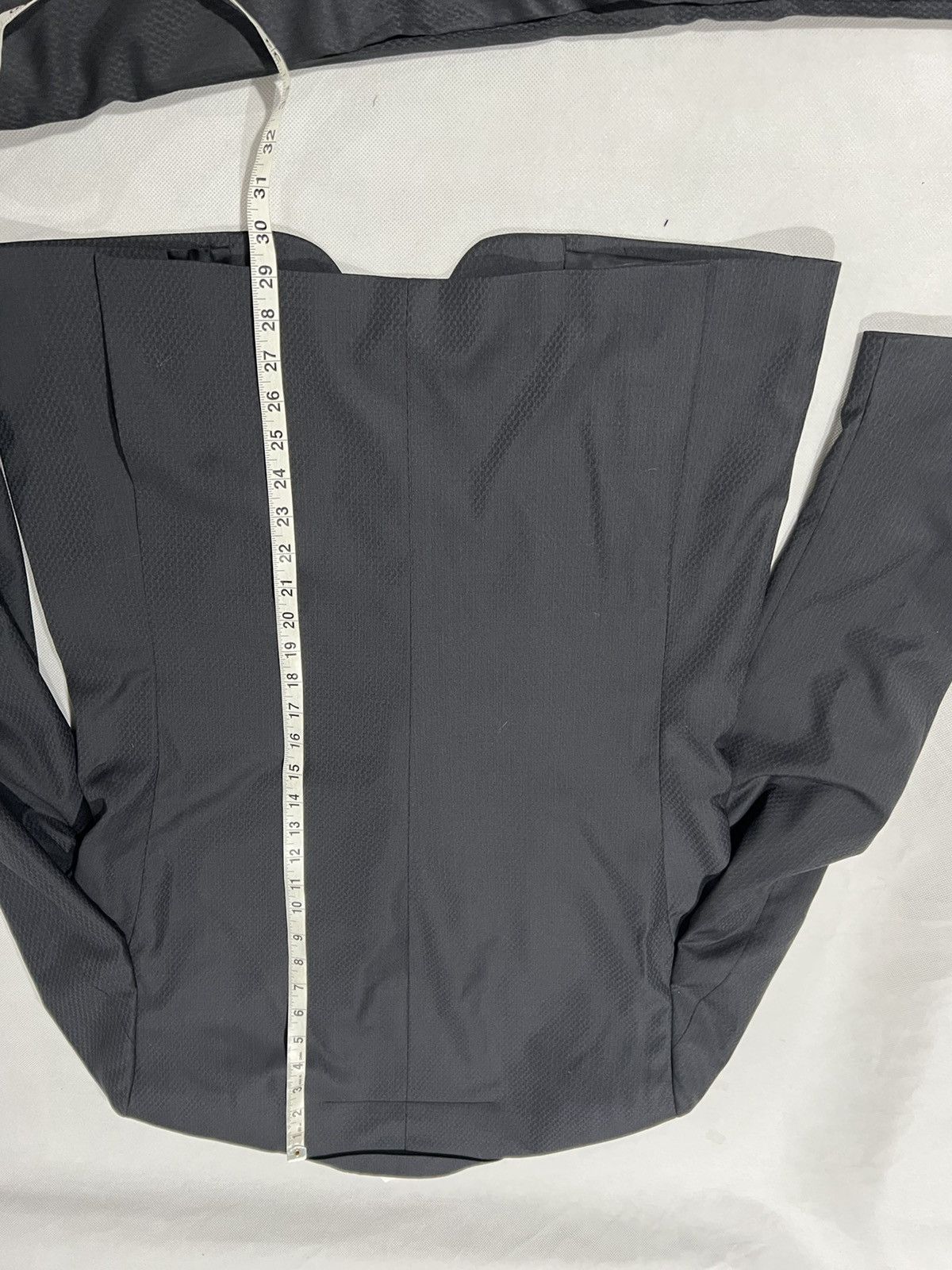 Givenchy Givenchy textured suit. 52/42. $2000 Size 42R - 5 Thumbnail