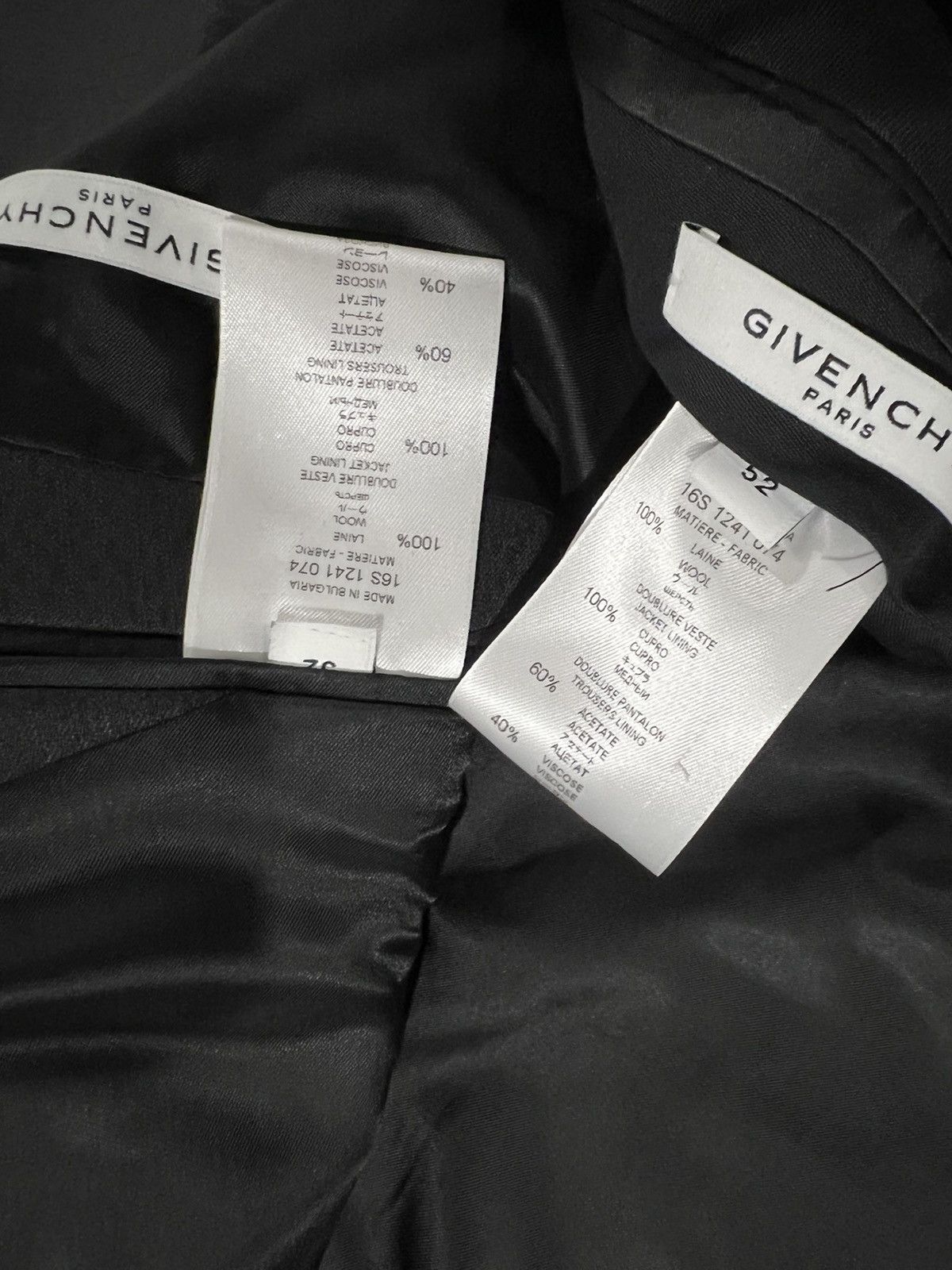 Givenchy Givenchy textured suit. 52/42. $2000 Size 42R - 8 Thumbnail