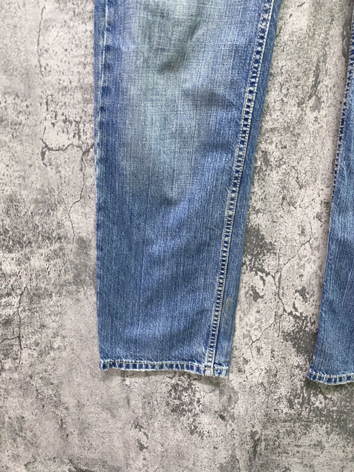Japanese Brand TAKEO KIKUCHI Embroidered Fishh Japanese Motif Jeans Size US 32 / EU 48 - 8 Thumbnail