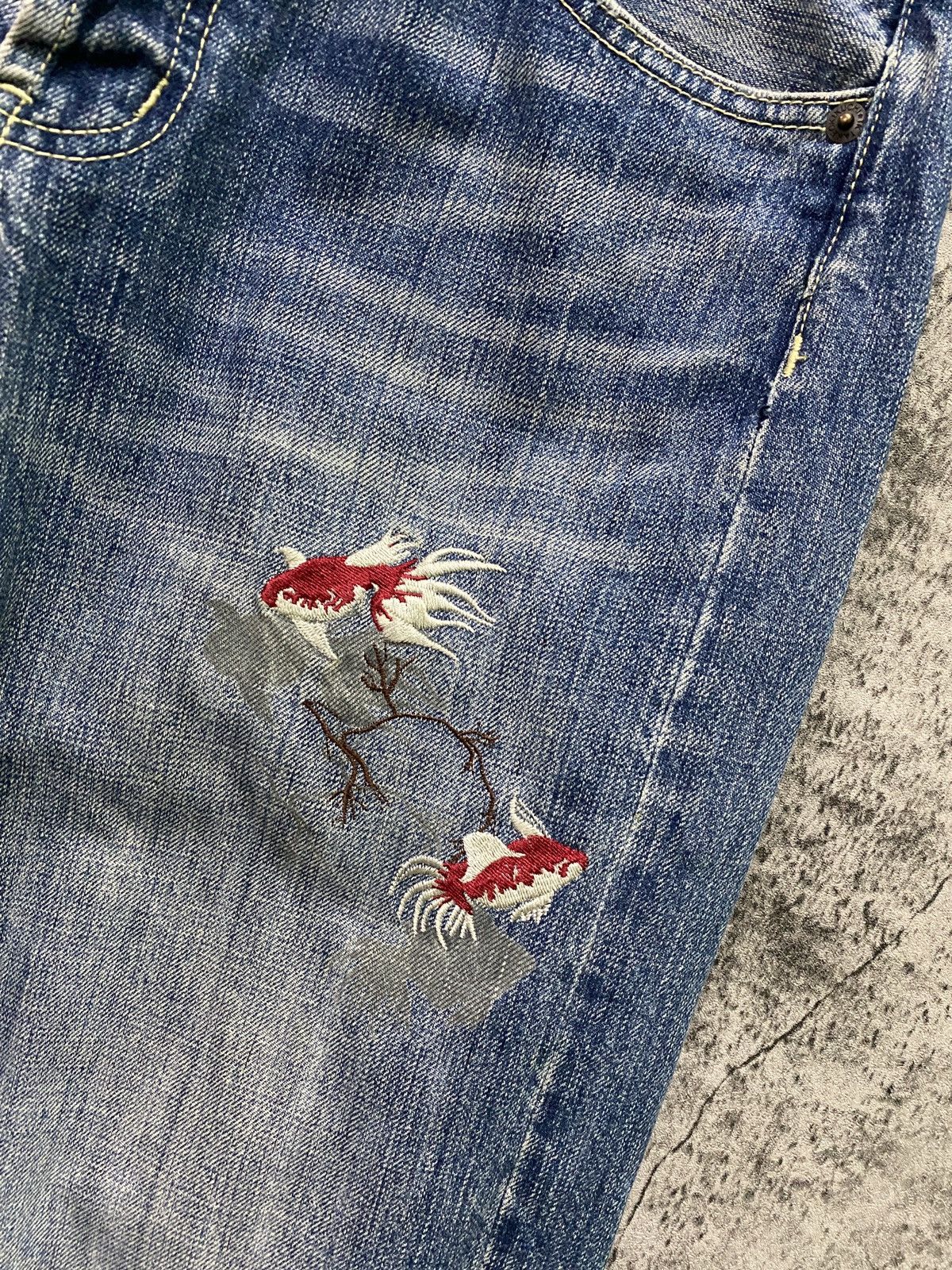Japanese Brand TAKEO KIKUCHI Embroidered Fishh Japanese Motif Jeans Size US 32 / EU 48 - 10 Thumbnail