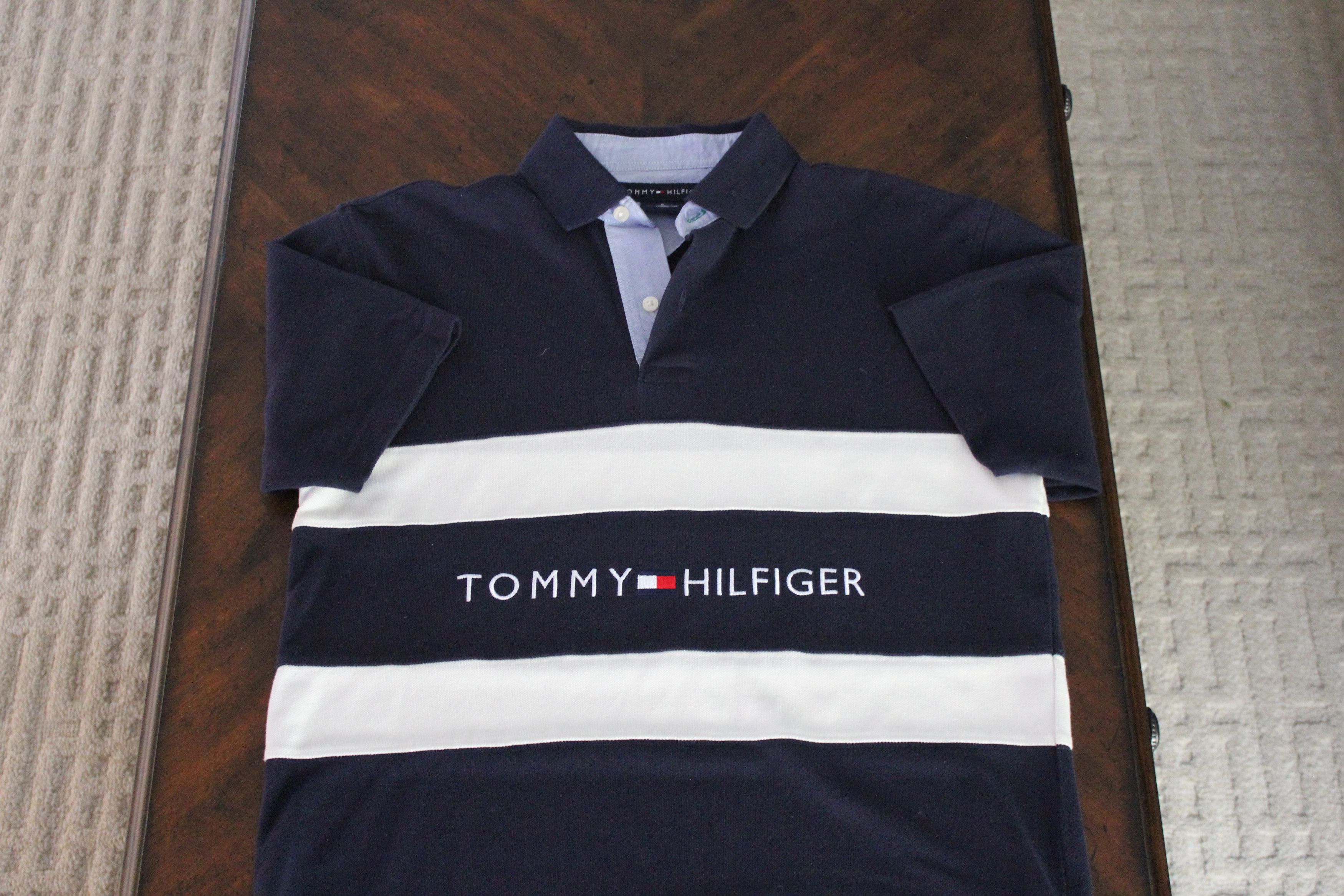 Tommy Hilfiger Tommy Hilfiger Big Spell Out Polo Shirt Size US S / EU 44-46 / 1 - 2 Thumbnail
