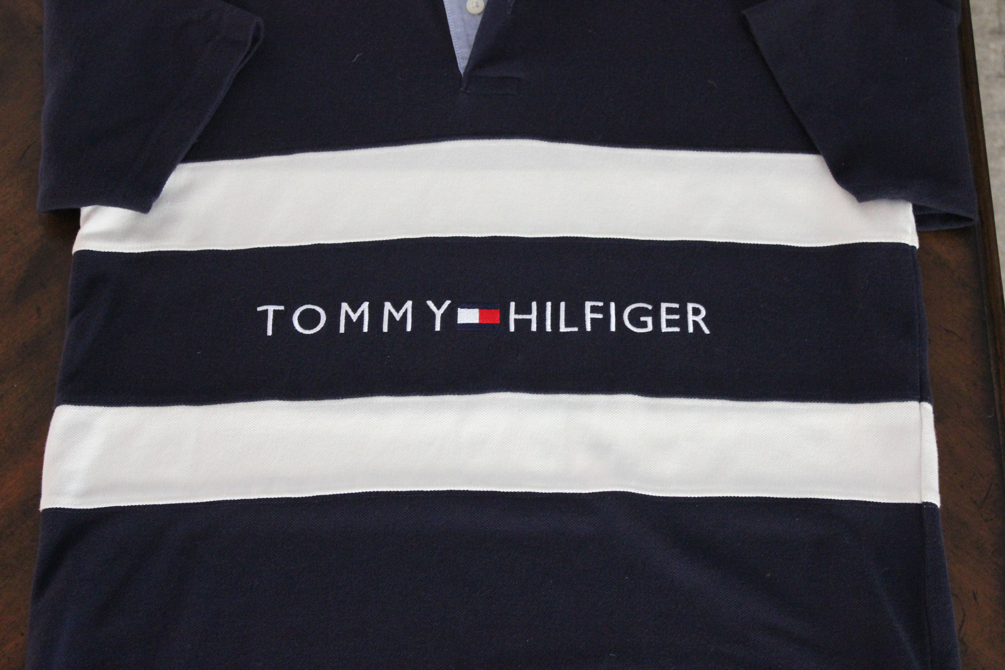 Tommy Hilfiger Tommy Hilfiger Big Spell Out Polo Shirt Size US S / EU 44-46 / 1 - 4 Thumbnail