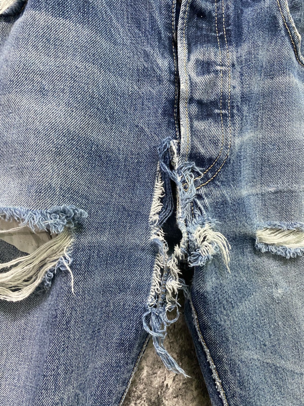 Levi's × Vintage Vintage Levi's 501 Super Distressed Jeans -L62 Size US 32 / EU 48 - 9 Thumbnail
