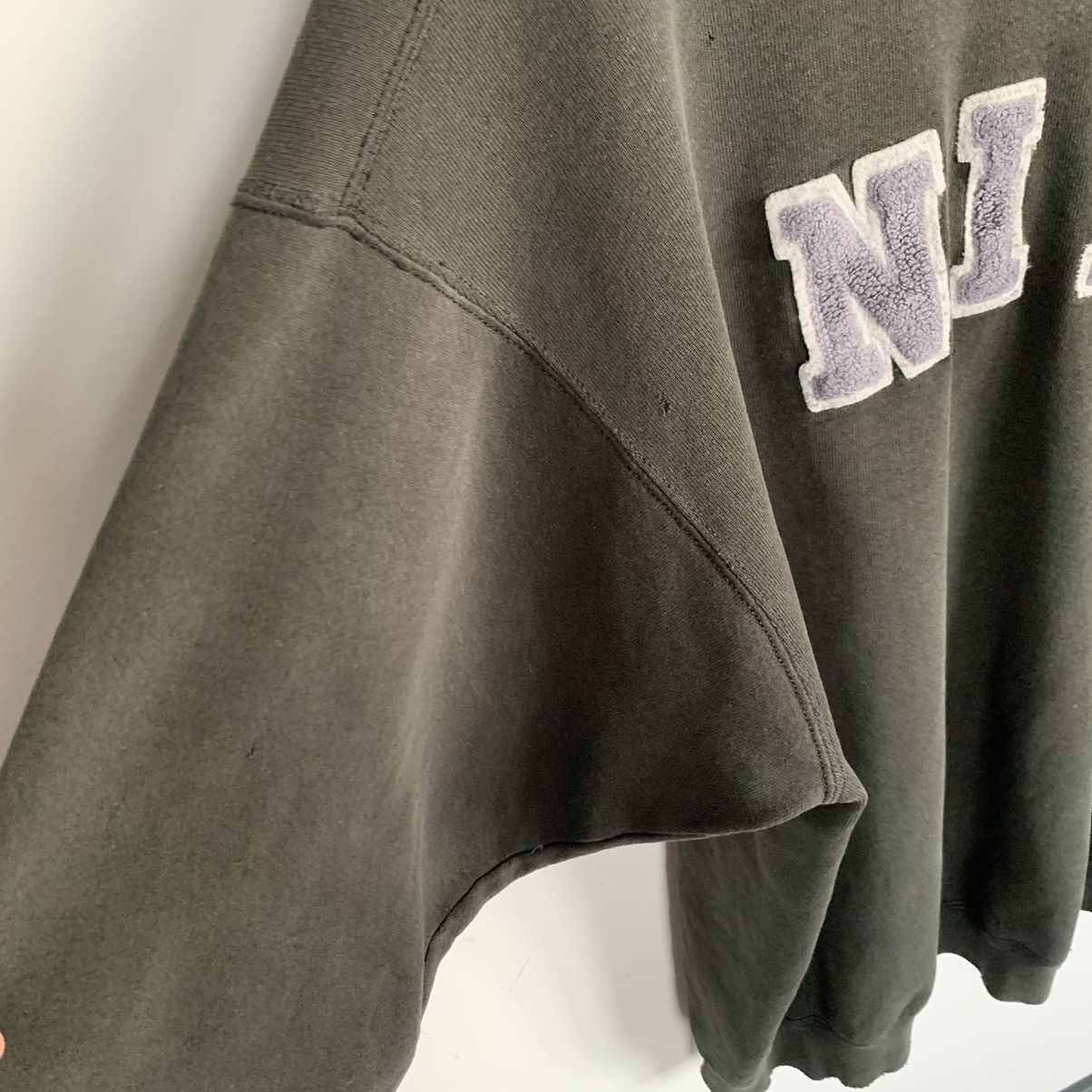 Nike NIKE Spell Out Sweatshirt 90s Sweater Gray Distressed Size US XL / EU 56 / 4 - 8 Thumbnail